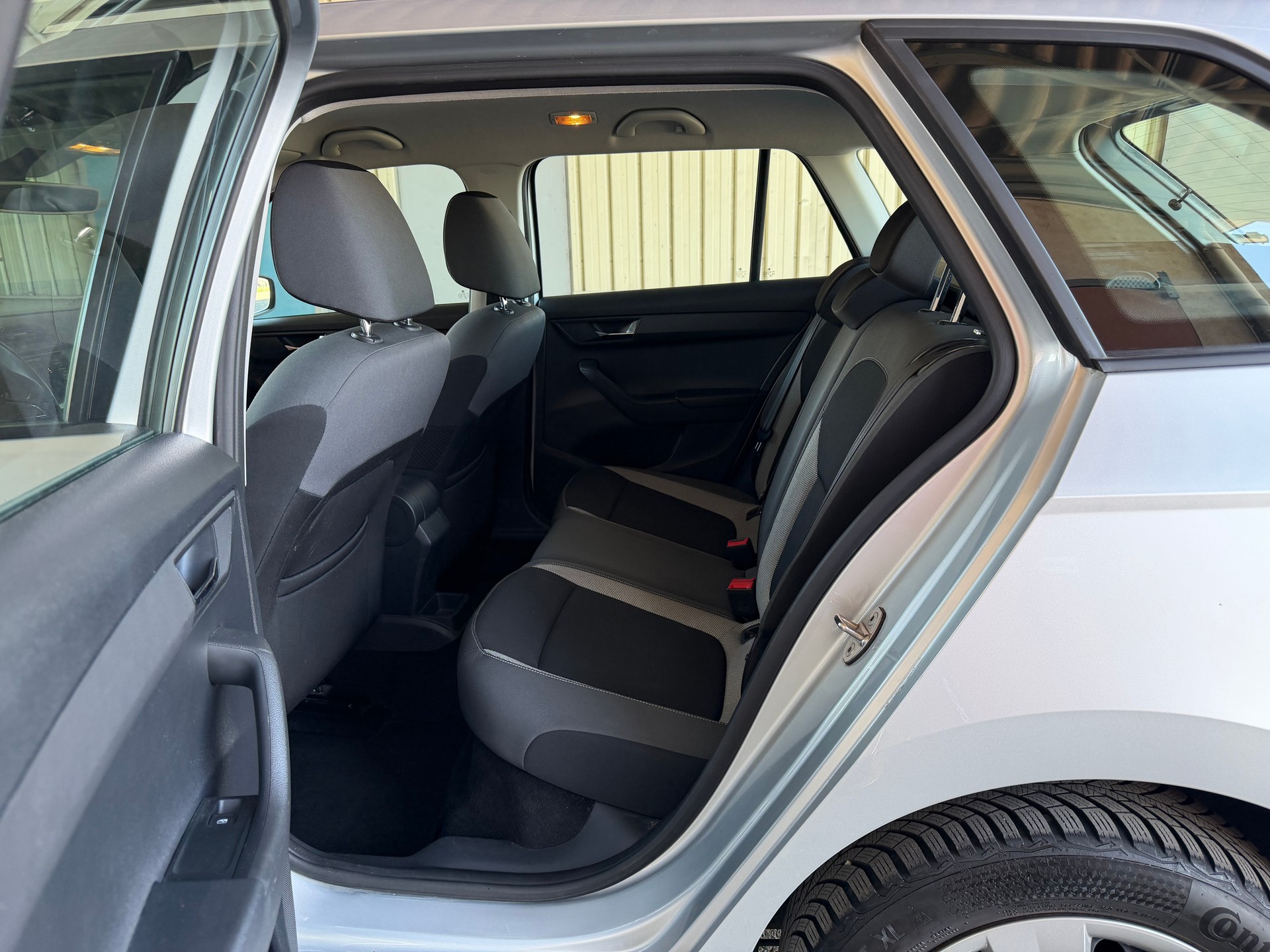SKODA Fabia 1.2 TSI Ambition DSG-image-6