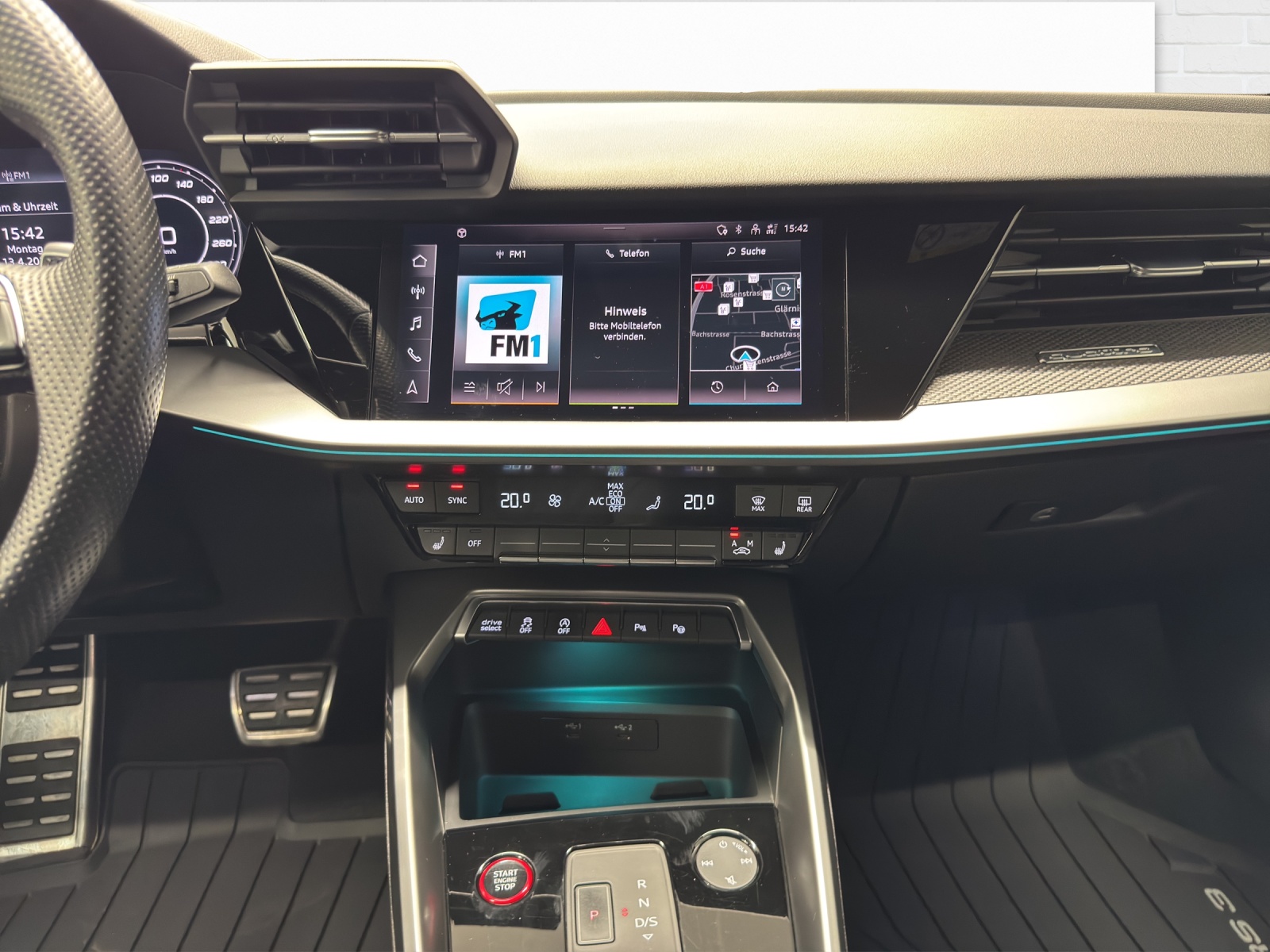 AUDI RS3 Sportback 2.5 TFSI quattro S-Tronic-image-8
