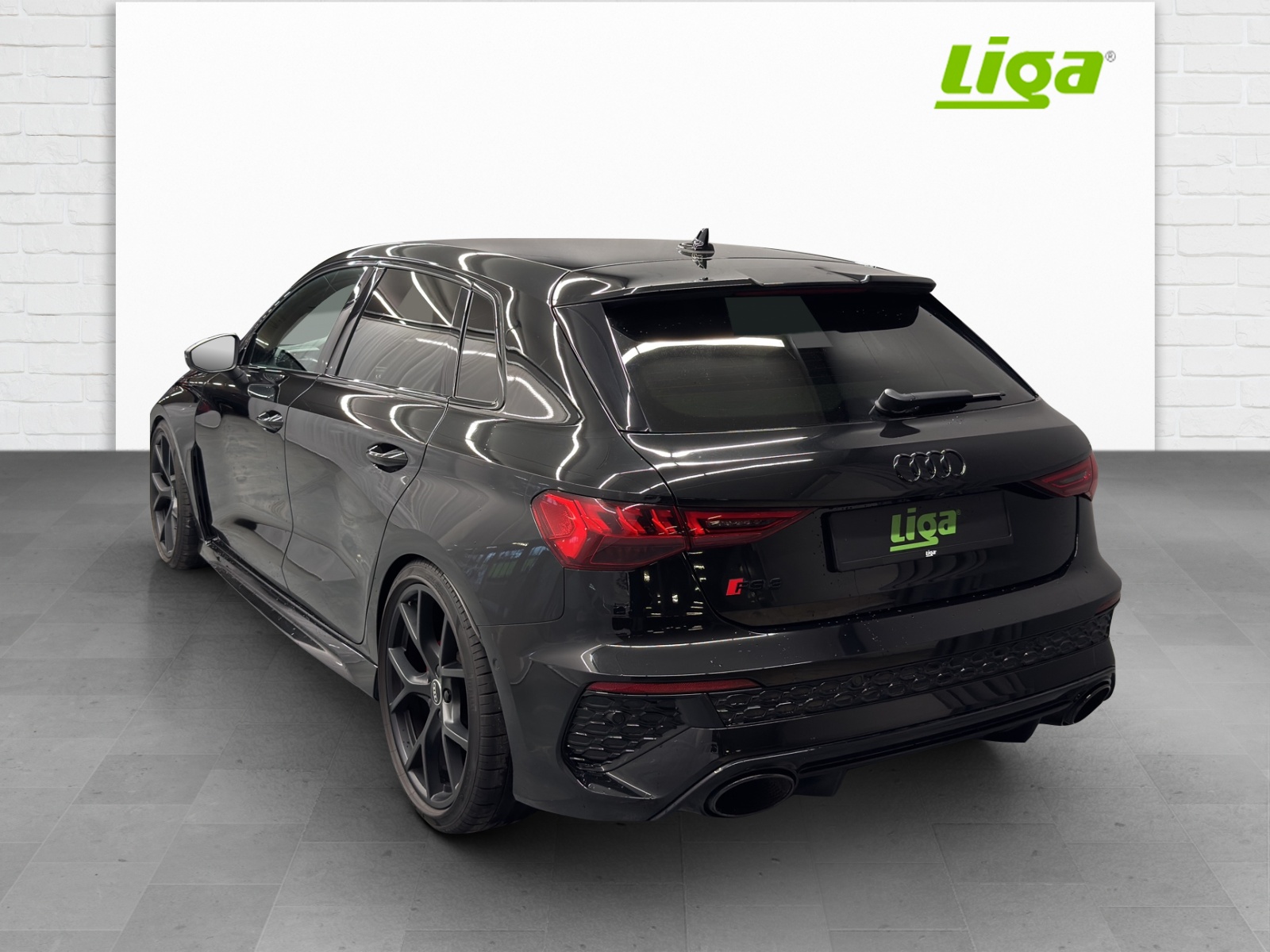 AUDI RS3 Sportback 2.5 TFSI quattro S-Tronic-image-3