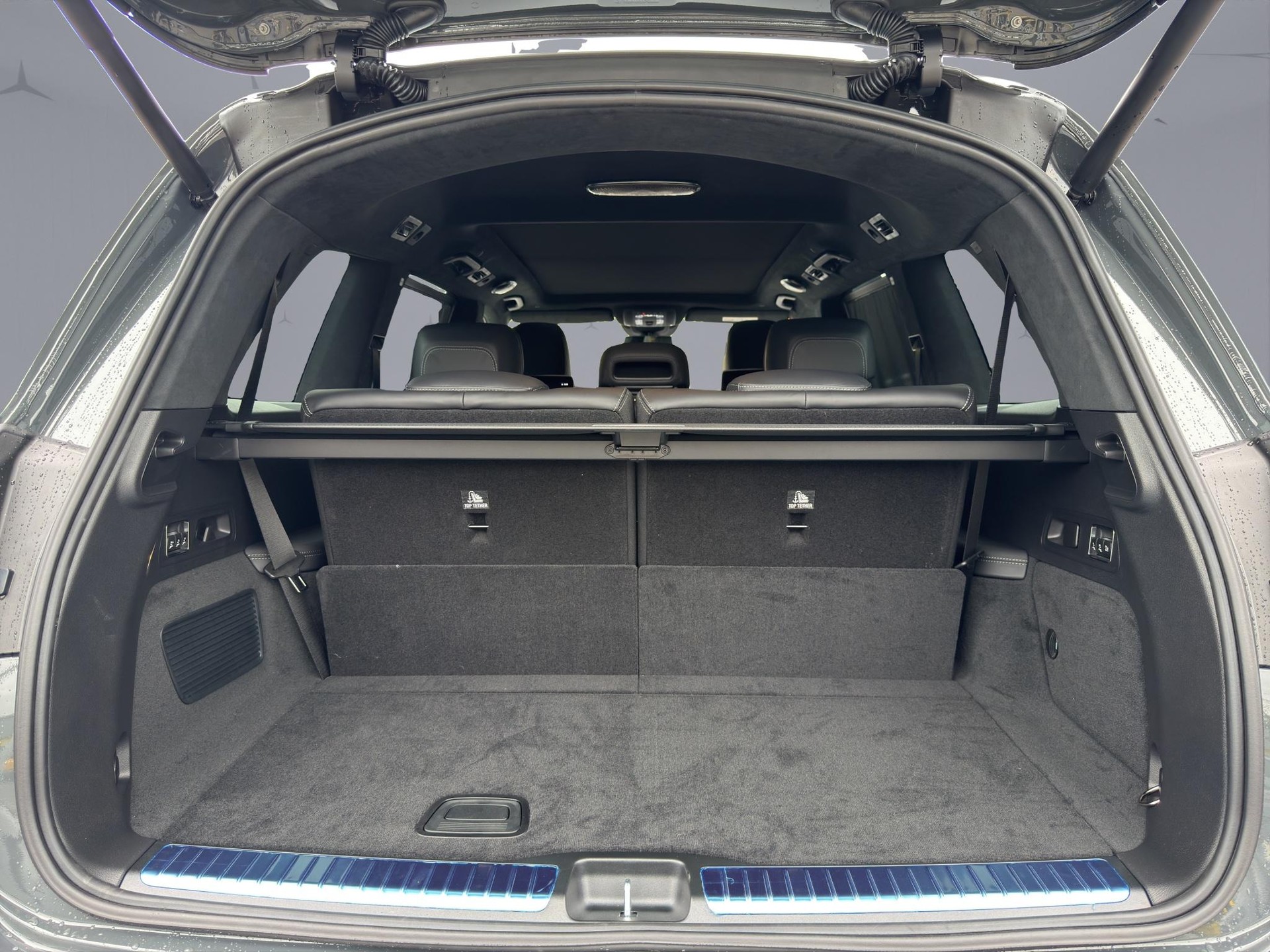 MERCEDES-BENZ GLS 63 AMG 4matic+-image-18