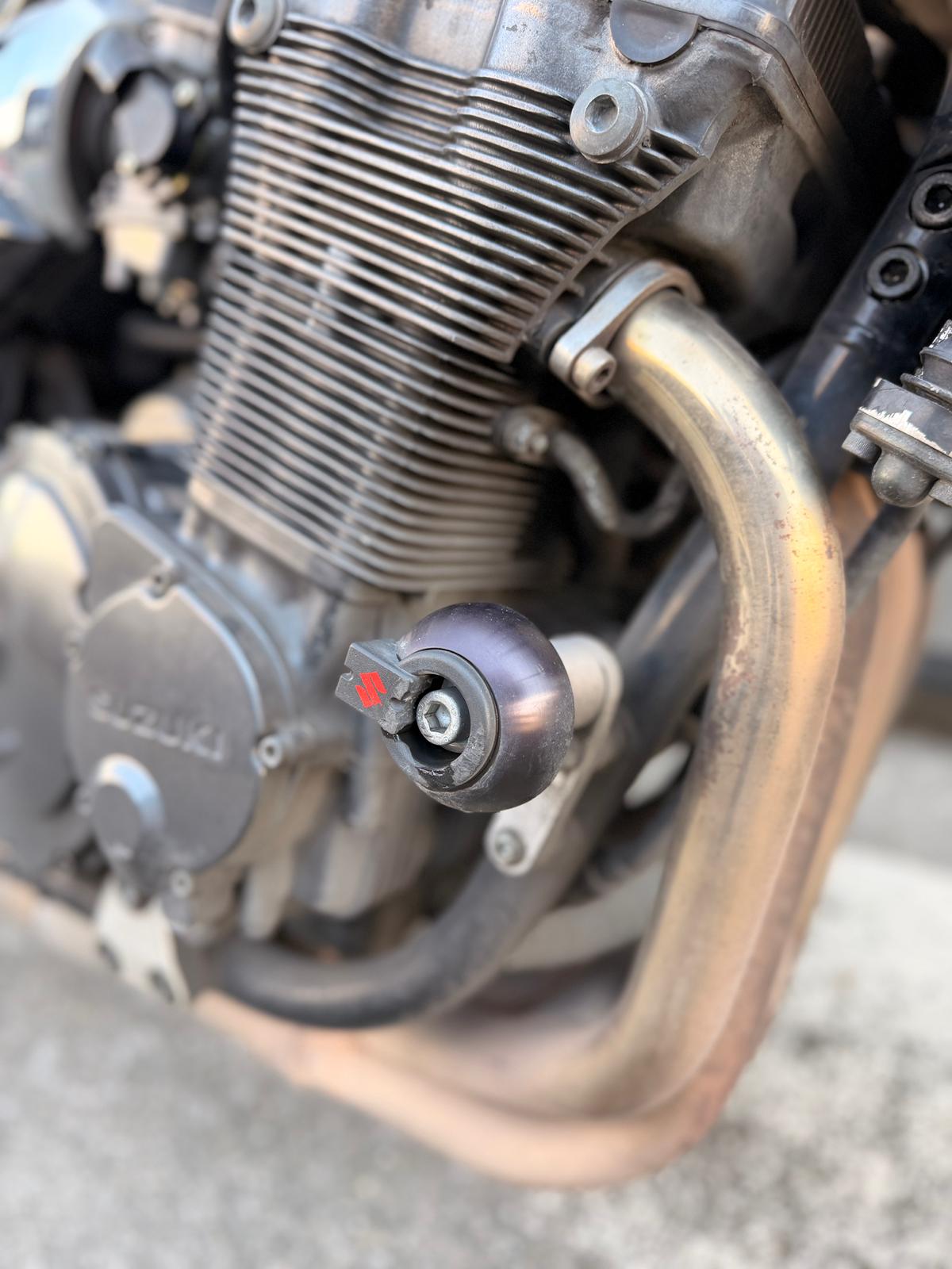 SUZUKI GSF 1200 S Bandit-image-10