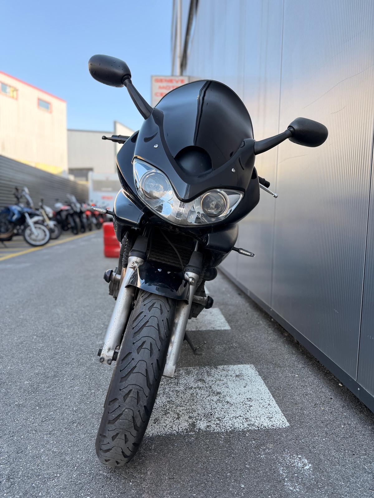 SUZUKI GSF 1200 S Bandit-showroom-element-3
