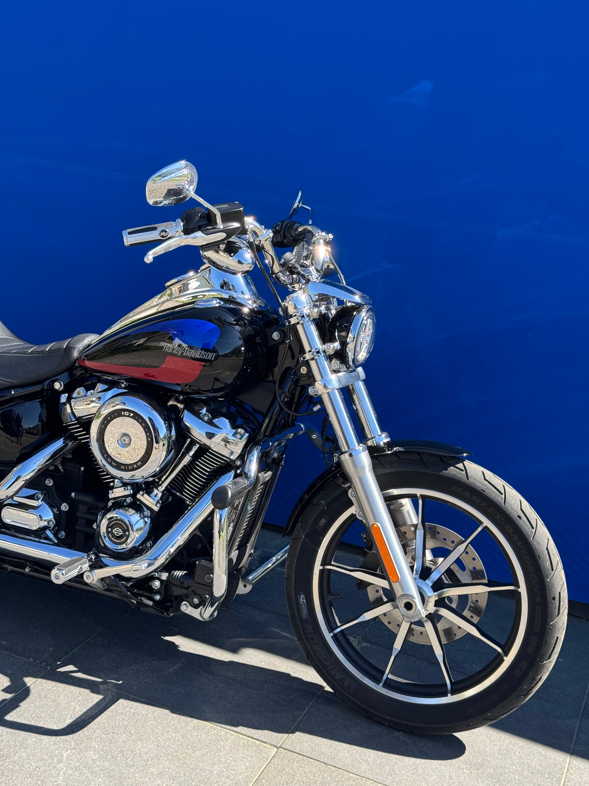 HARLEY-DAVIDSON FXLR Low Rider 107 ABS mit (35 KW)-showroom-element-1