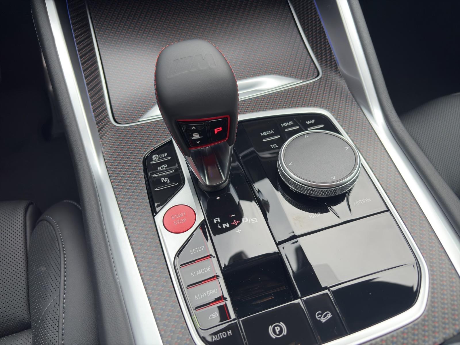 BMW XM Label Plug-in Hybrid-image-19