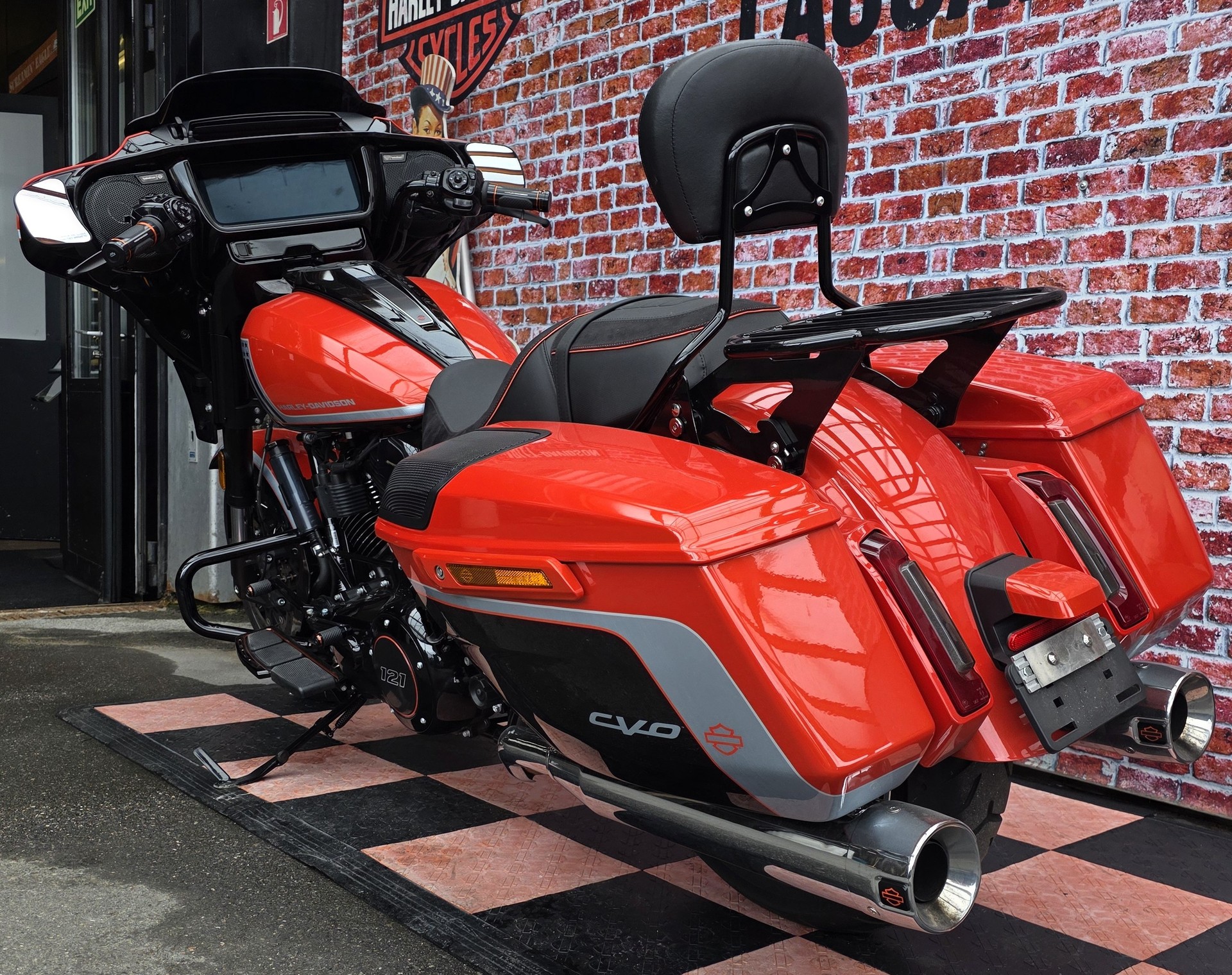 HARLEY-DAVIDSON FLHXSE Street Glide CVO 121-image-5