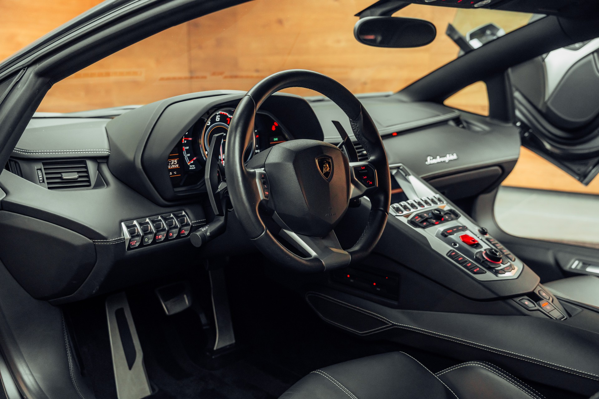 LAMBORGHINI Aventador LP700-4 Coupé E-Gear Grigio Estoque-image-4