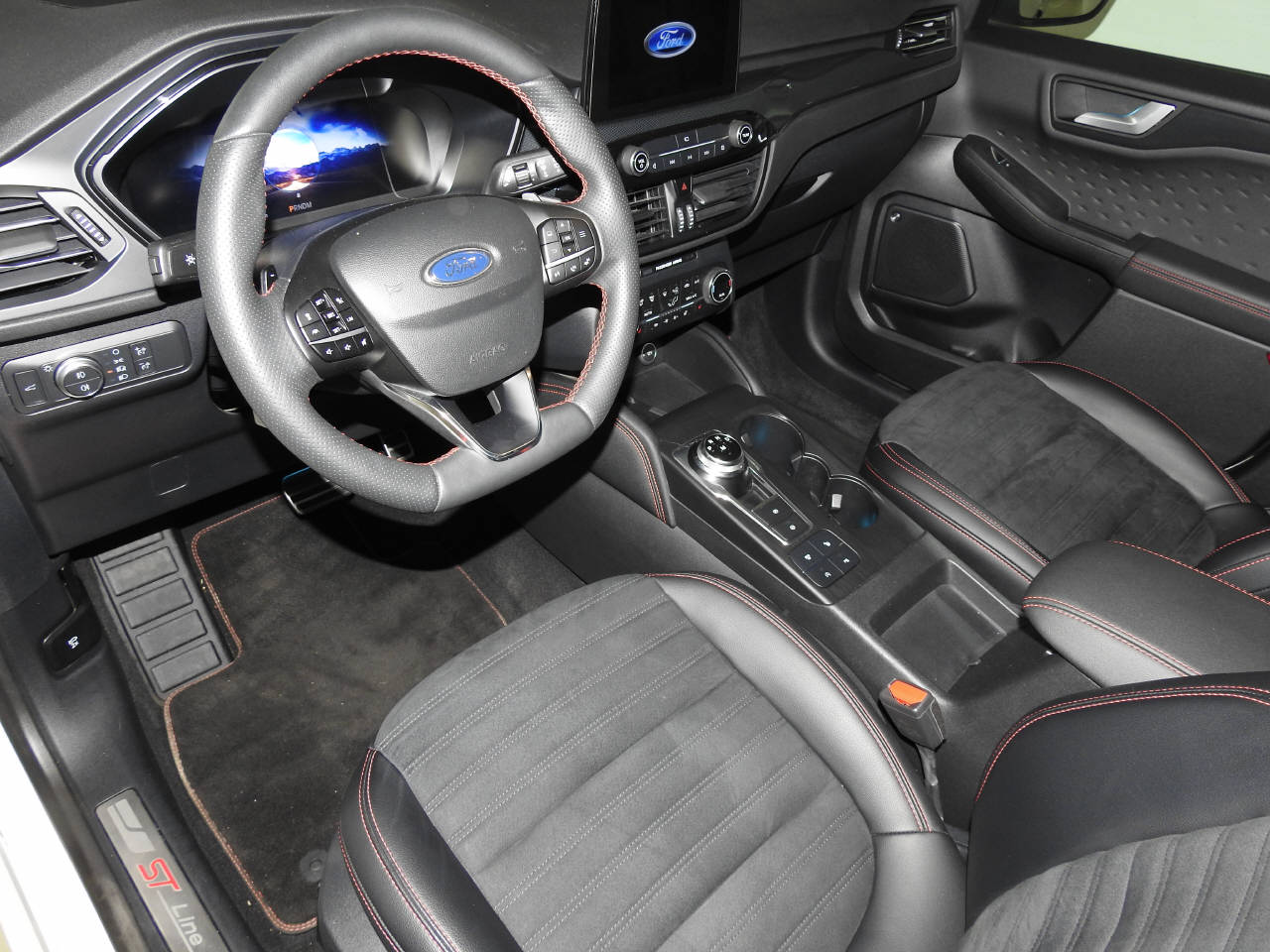 FORD Kuga 2.0 EcoBlue ST-Line X 4x4-image-14