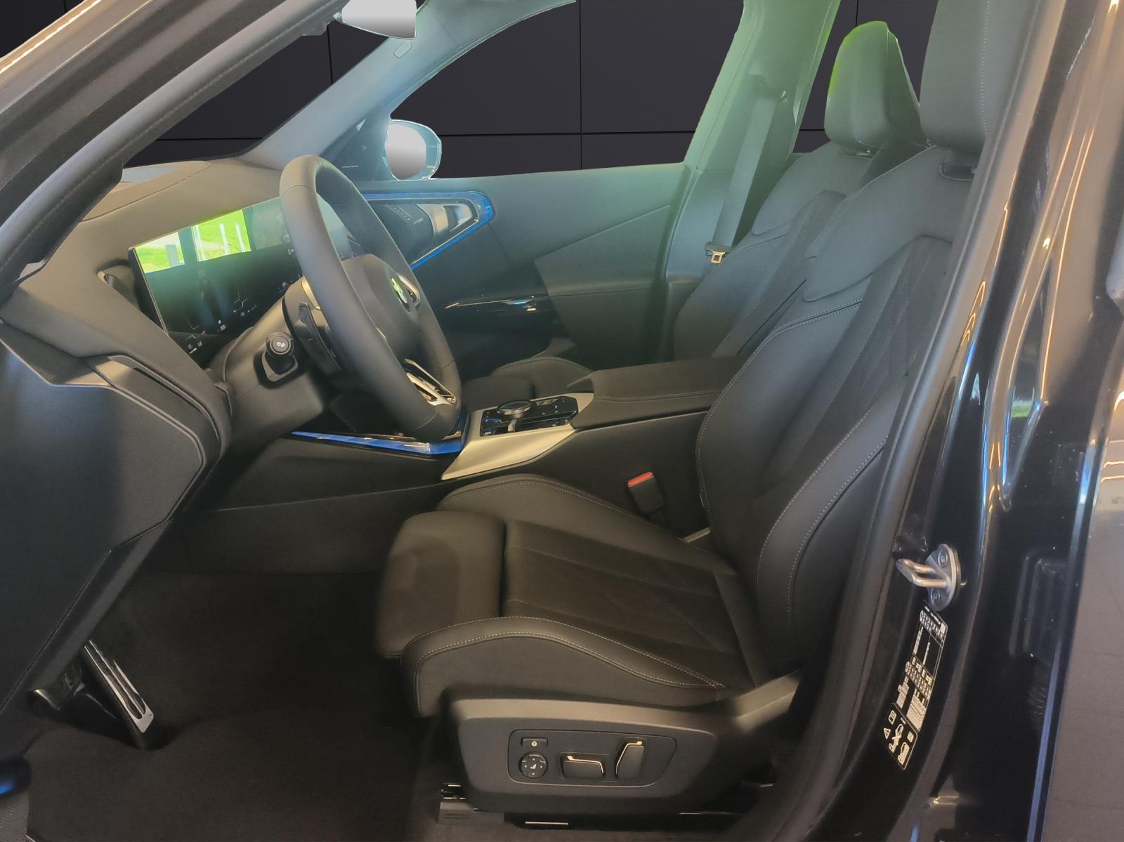 BMW X3 20i xDrive-image-11
