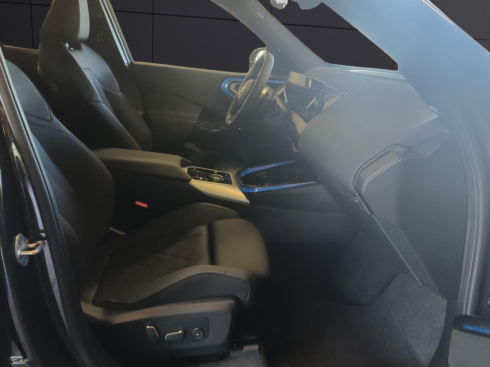 BMW X3 20i xDrive-image-14