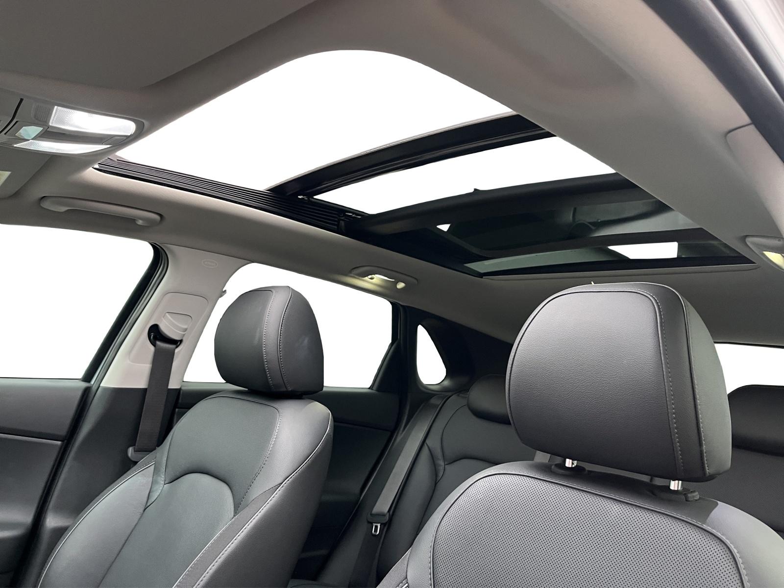 HYUNDAI i30 1.5 T-GDi Vertex-image-12