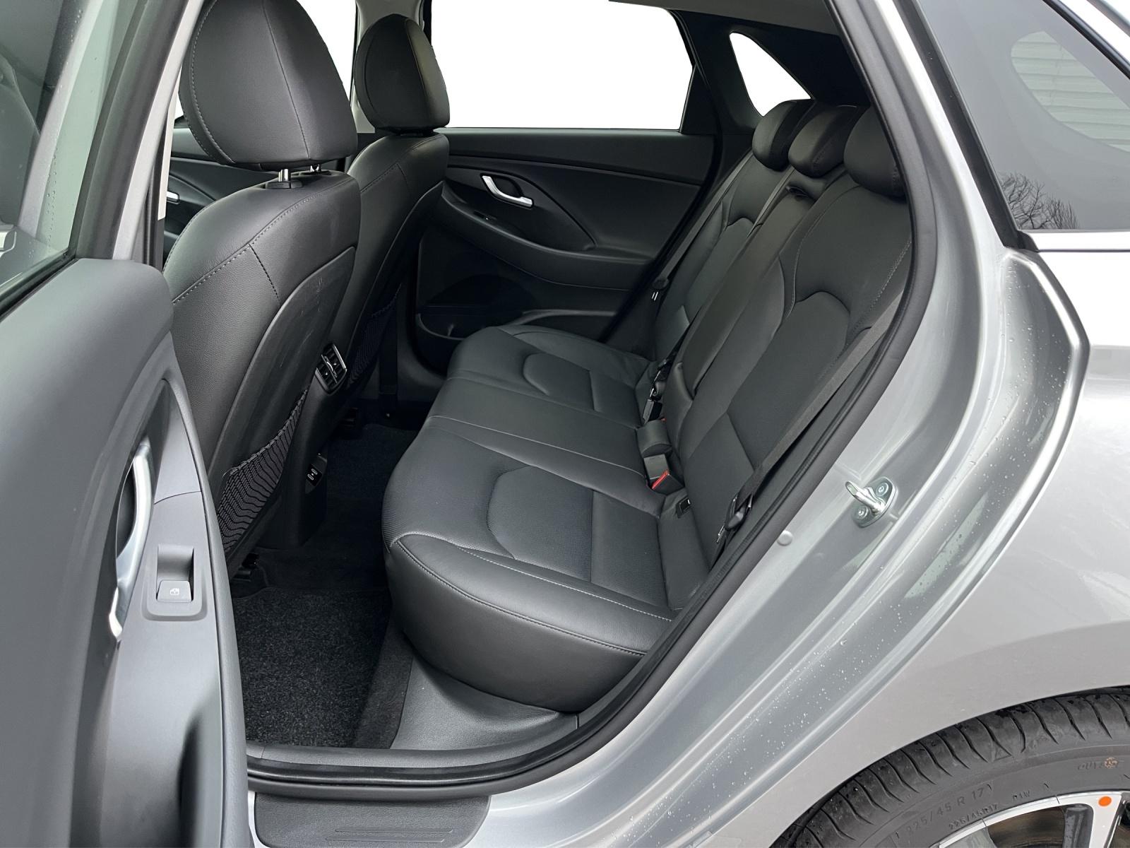 HYUNDAI i30 1.5 T-GDi Vertex-image-10