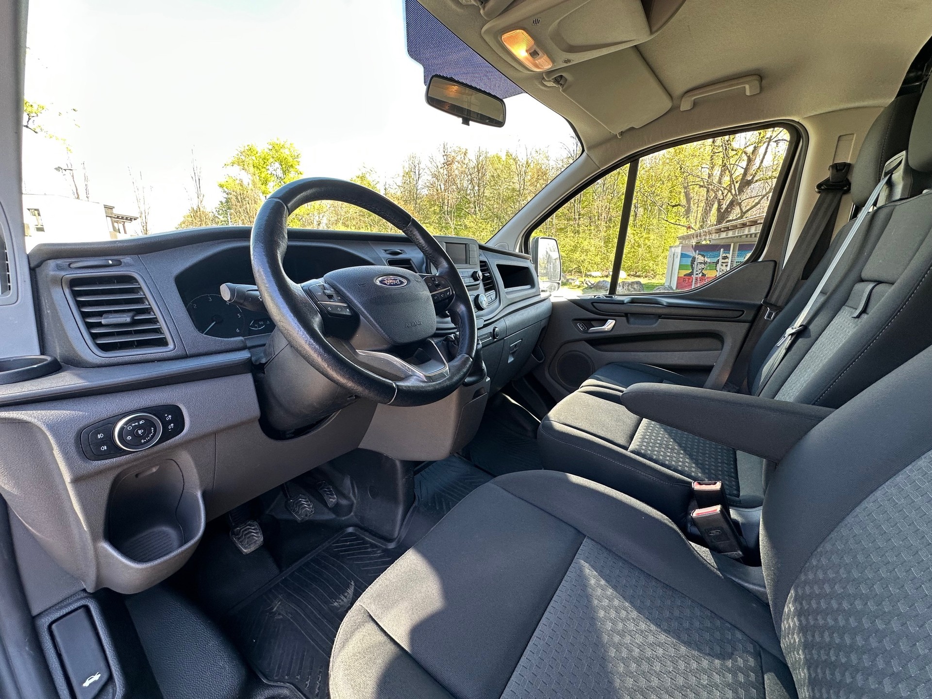 FORD Transit Custom 2.0 TDCi 130 Trend-image-13