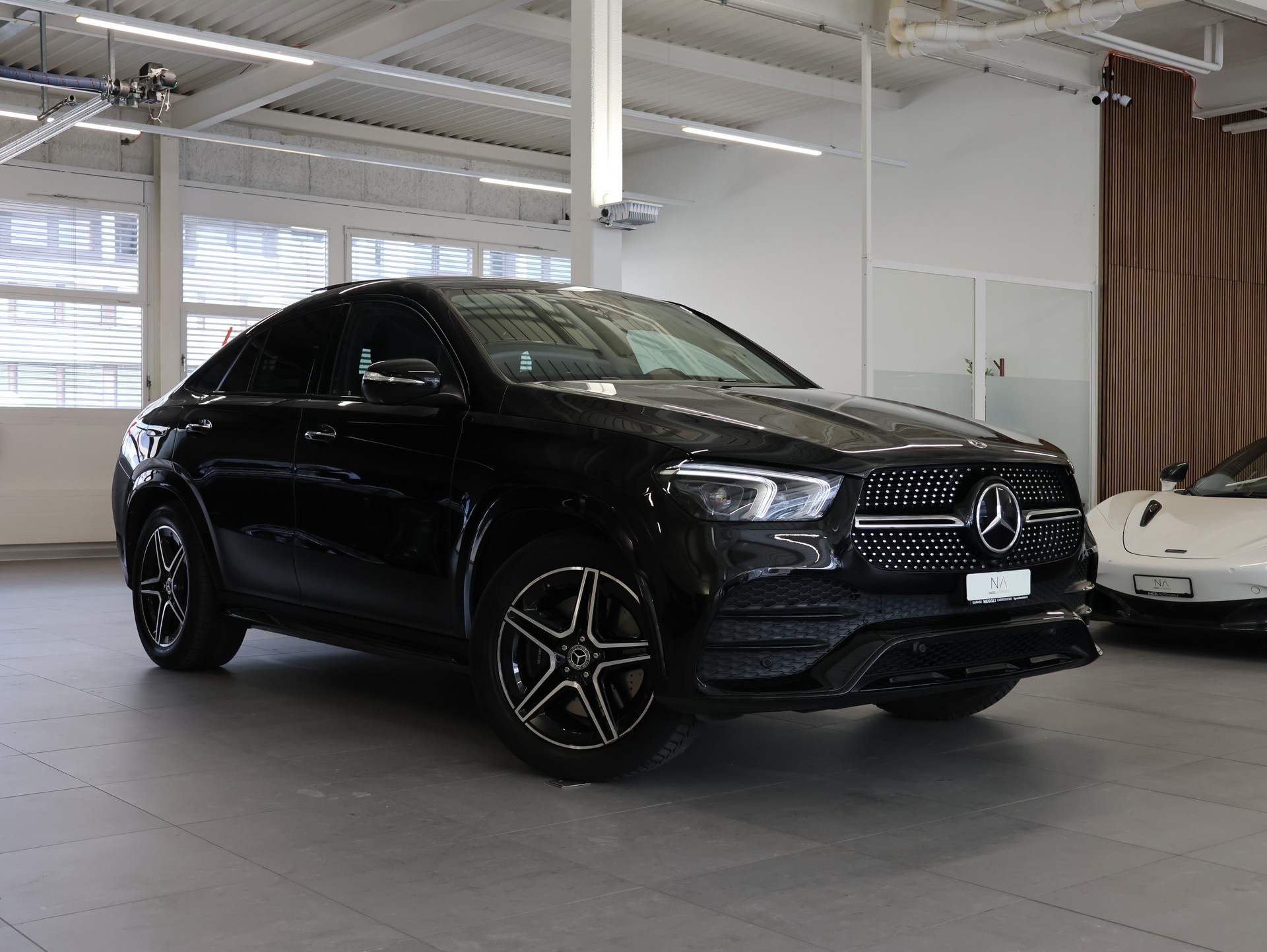 MERCEDES-BENZ GLE Coupé 300 d 4Matic+ 9G-Tronic *Panorama* *Burmester* *360 Kamera*-image-0
