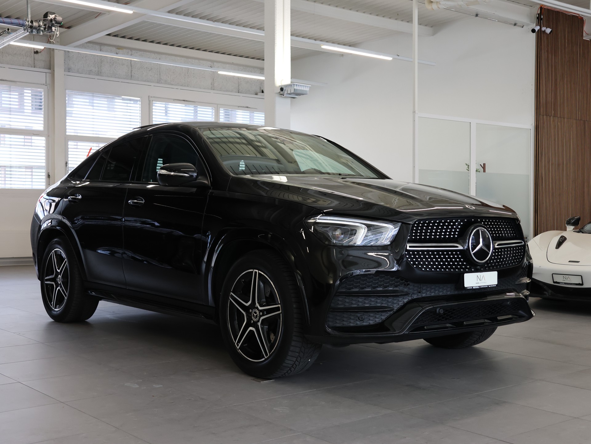 MERCEDES-BENZ GLE Coupé 300 d 4Matic+ 9G-Tronic *Panorama* *Burmester* *360 Kamera*-image-1