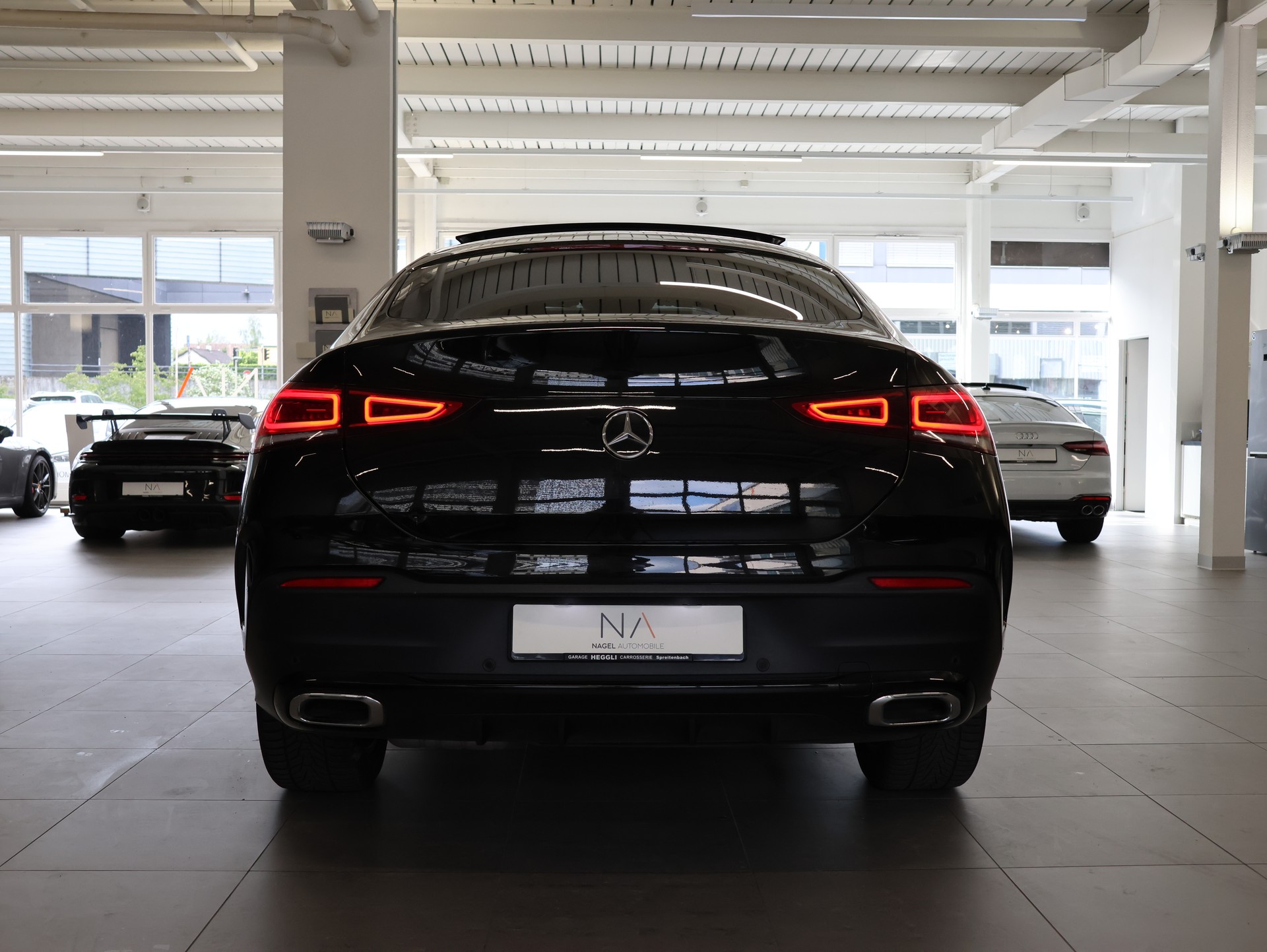 MERCEDES-BENZ GLE Coupé 300 d 4Matic+ 9G-Tronic *Panorama* *Burmester* *360 Kamera*-image-4