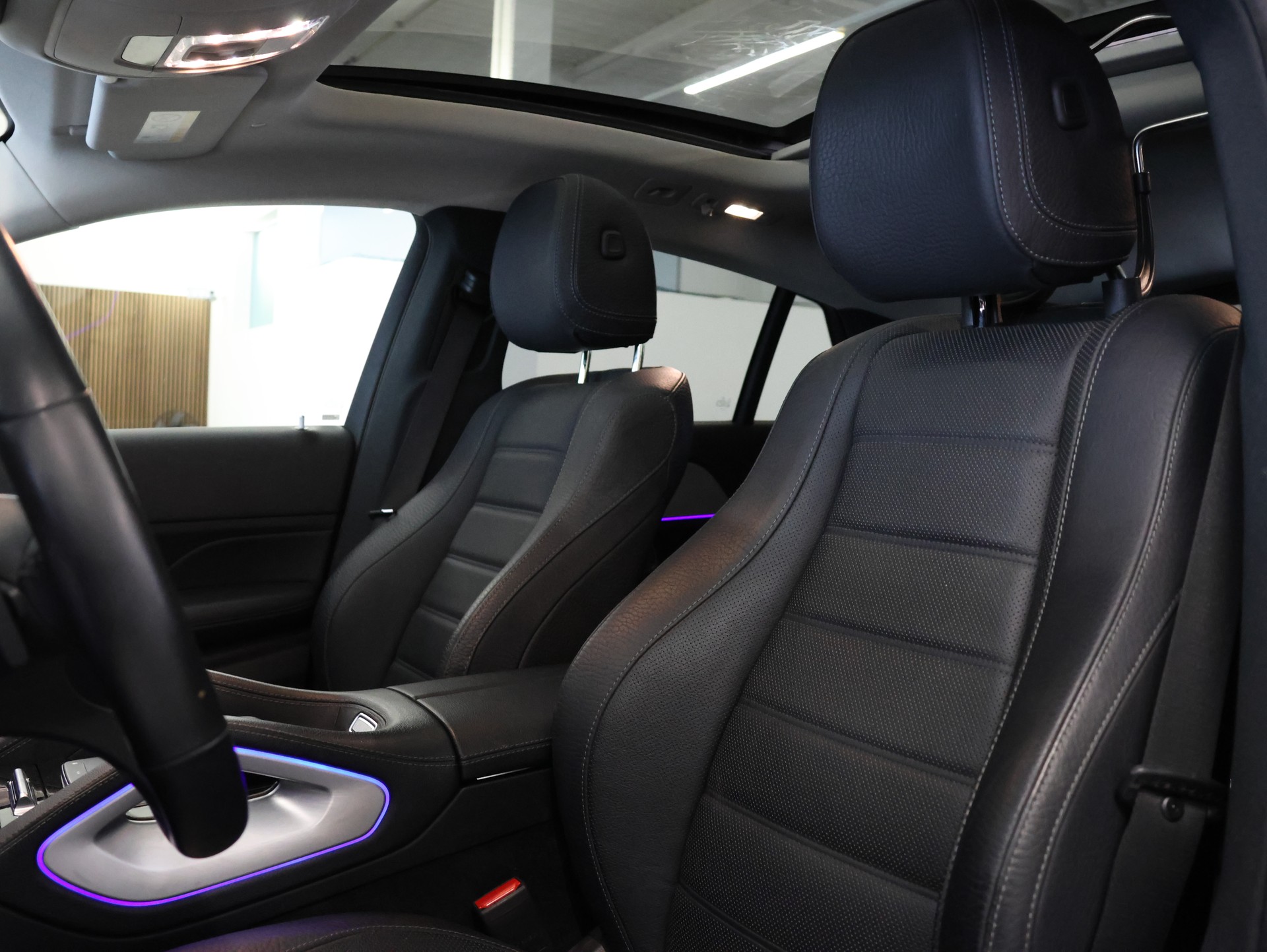 MERCEDES-BENZ GLE Coupé 300 d 4Matic+ 9G-Tronic *Panorama* *Burmester* *360 Kamera*-image-15