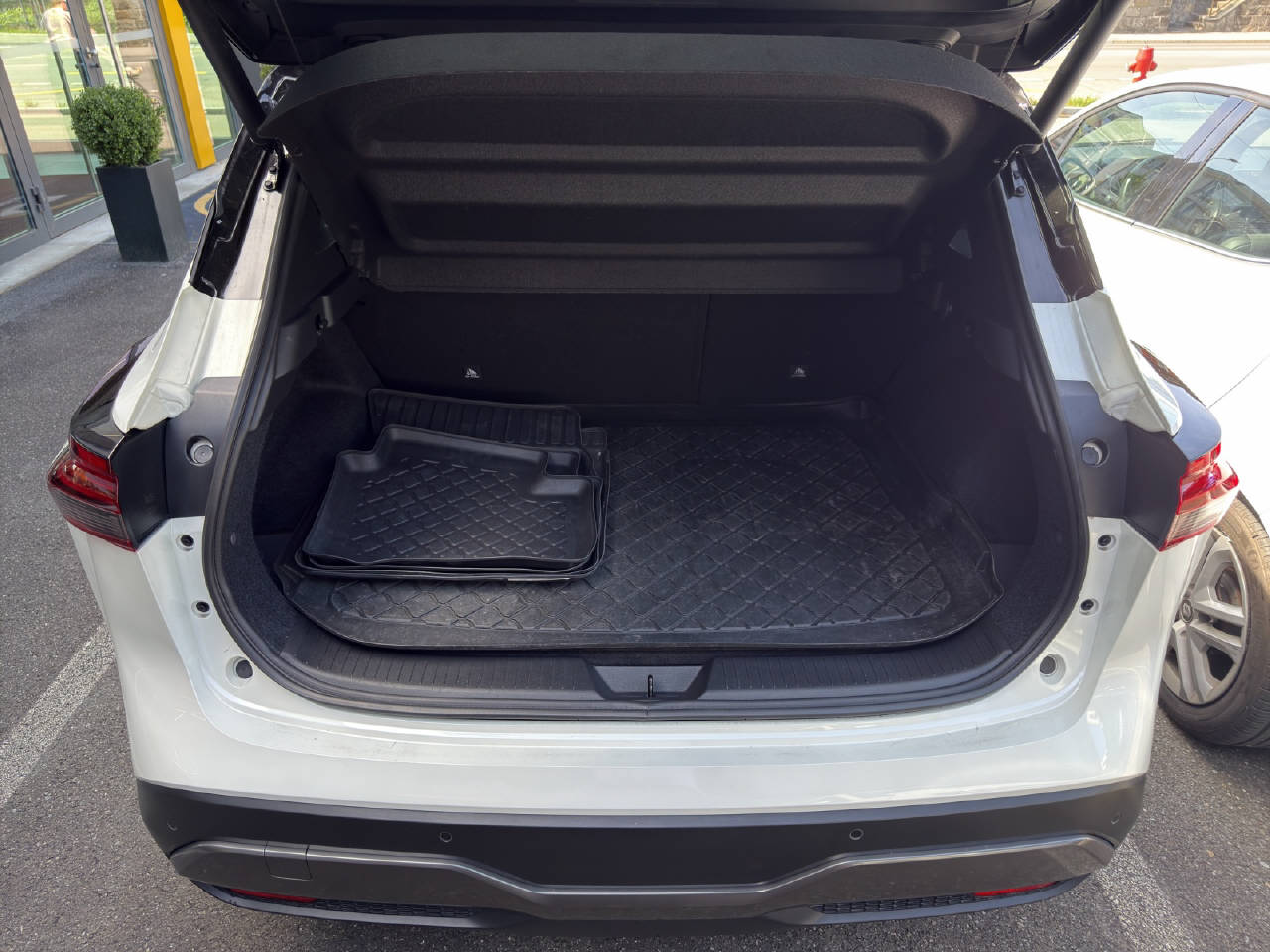NISSAN Qashqai 1.5 VC-T Tekna-image-14