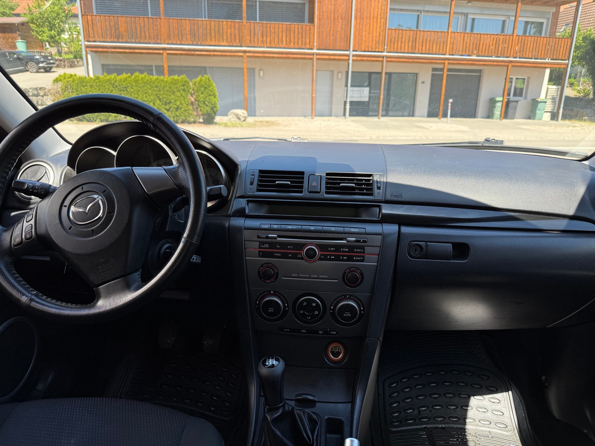 MAZDA 3 1.6 16V Confort-image-12
