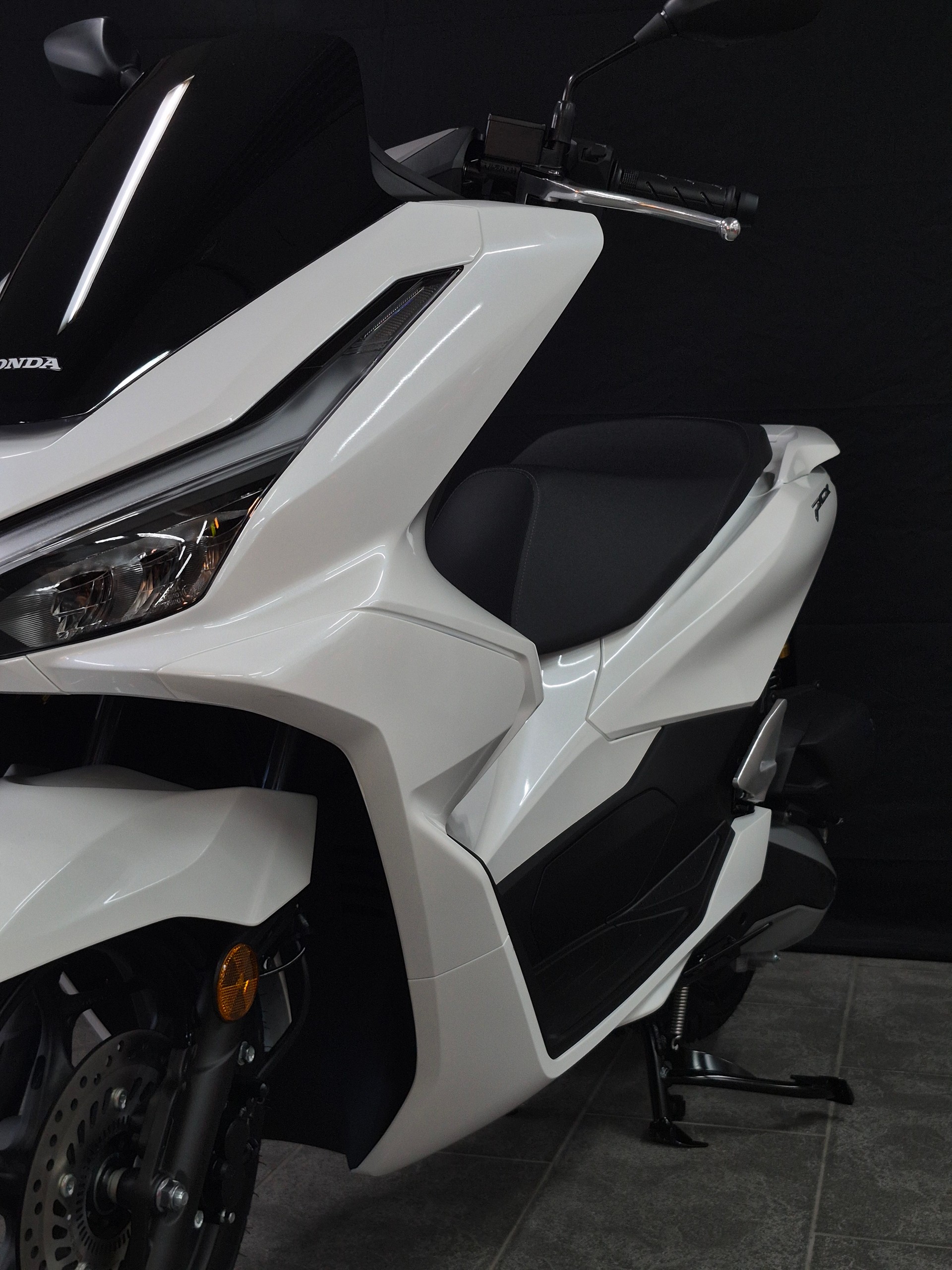 HONDA PCX 125 DX TFT. connectivity-image-13