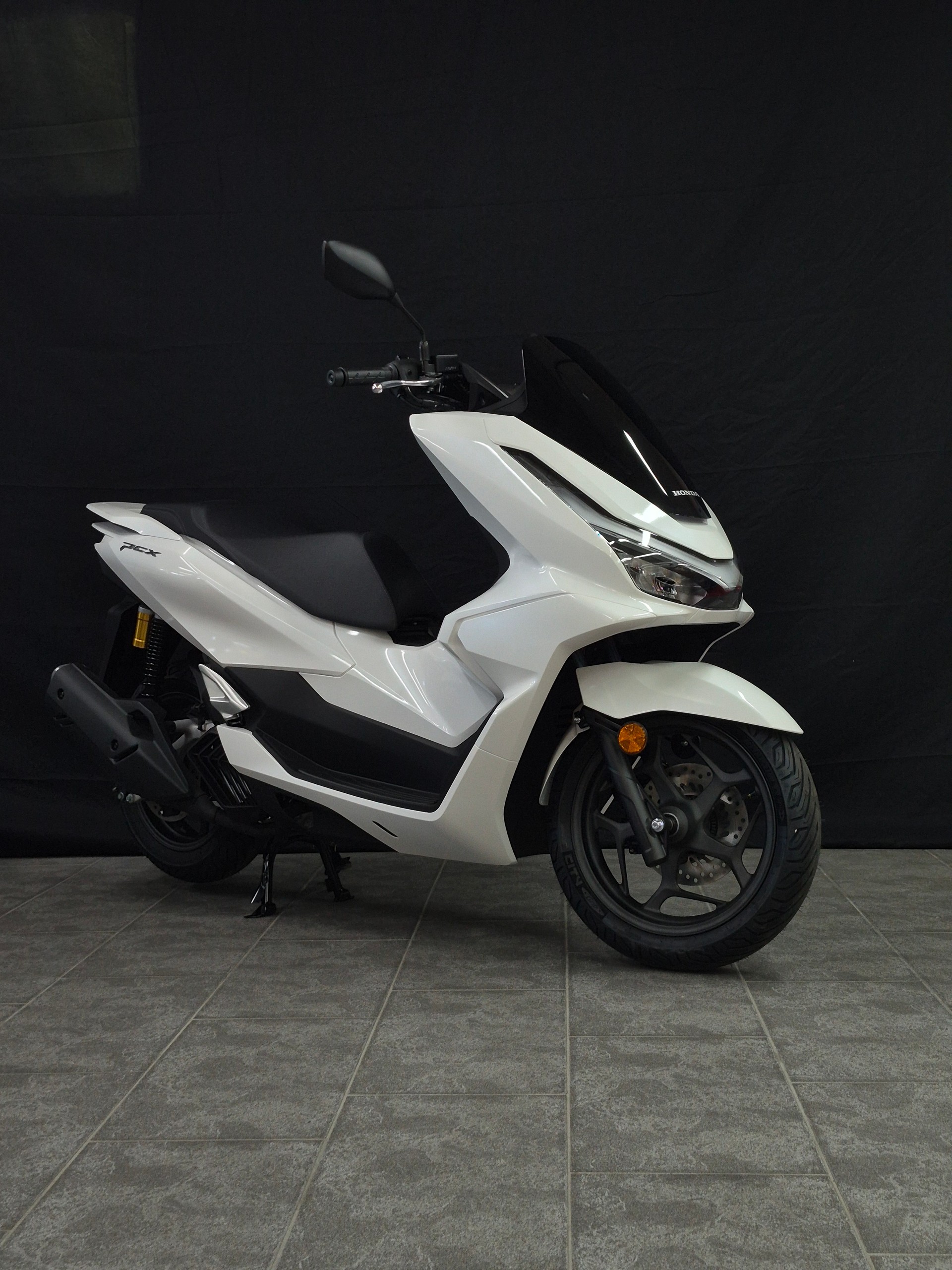 HONDA PCX 125 DX TFT. connectivity-image-9