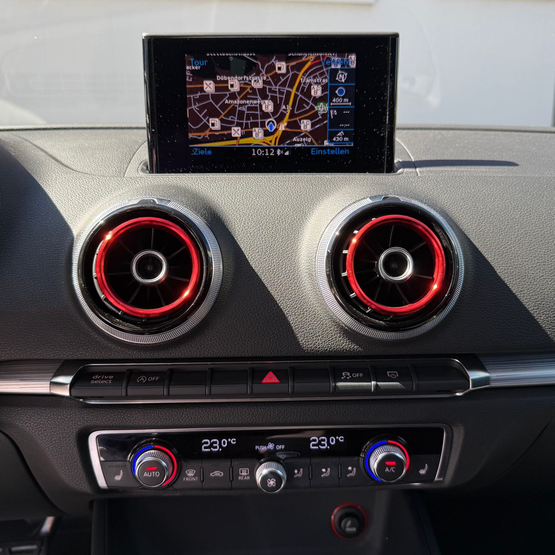 AUDI A3 2.0 TDI Ambition S-tronic-image-14