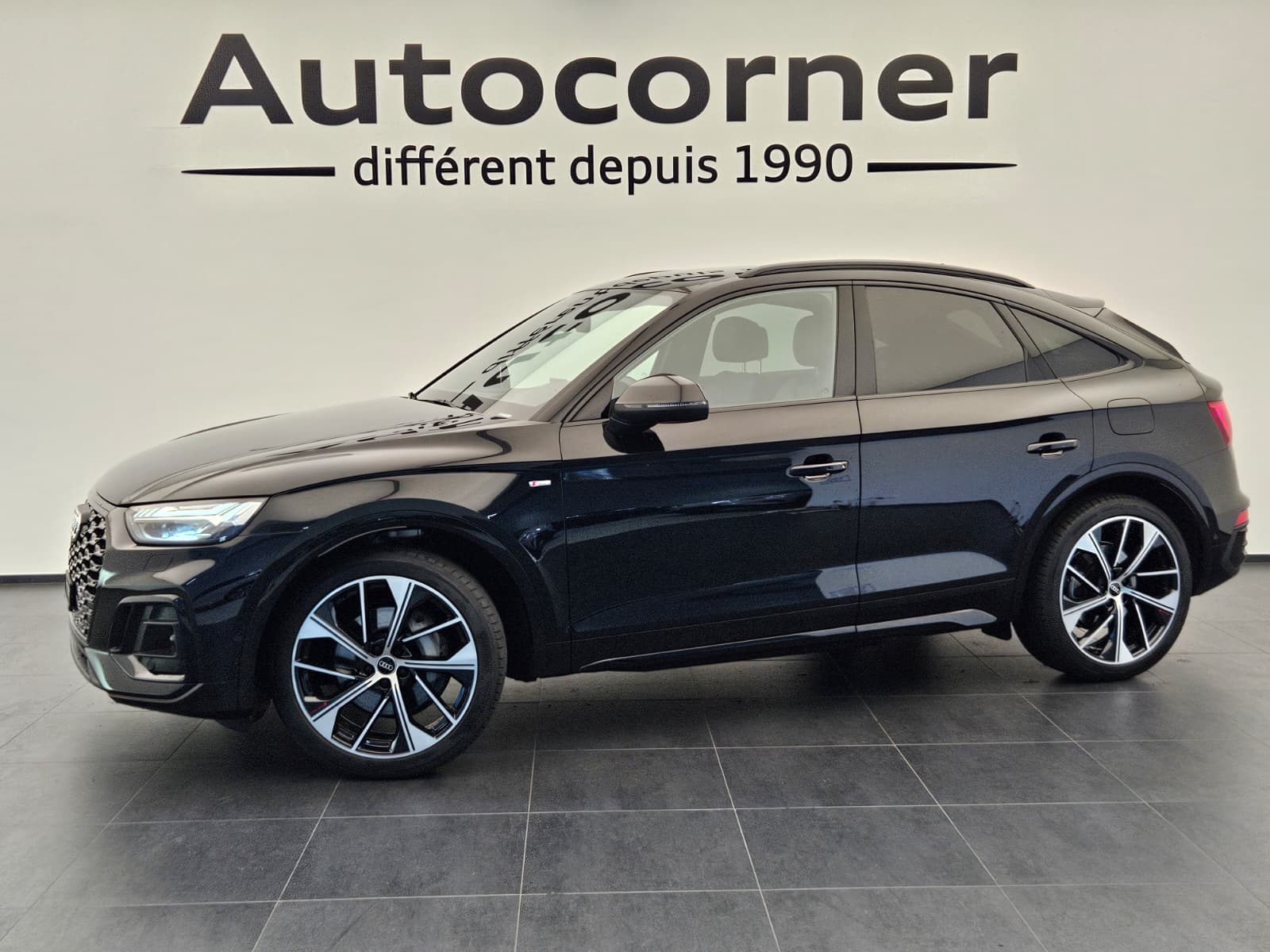AUDI Q5 Sportback 50 TFSI e PHEV Black Edition quattro S-tronic-image-0