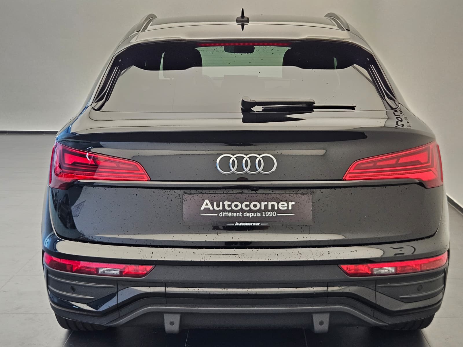 AUDI Q5 Sportback 50 TFSI e PHEV Black Edition quattro S-tronic-image-7