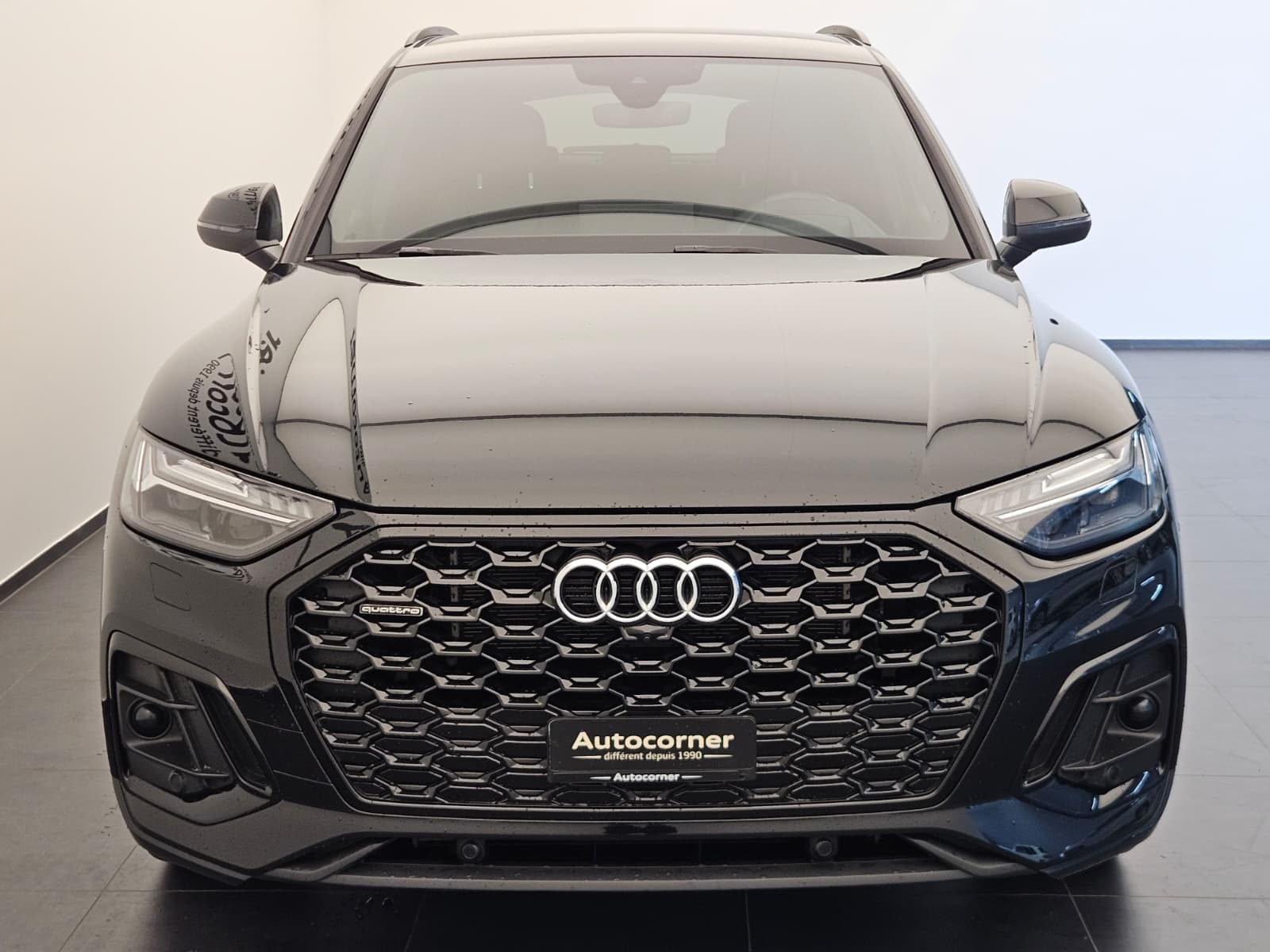 AUDI Q5 Sportback 50 TFSI e PHEV Black Edition quattro S-tronic-image-3