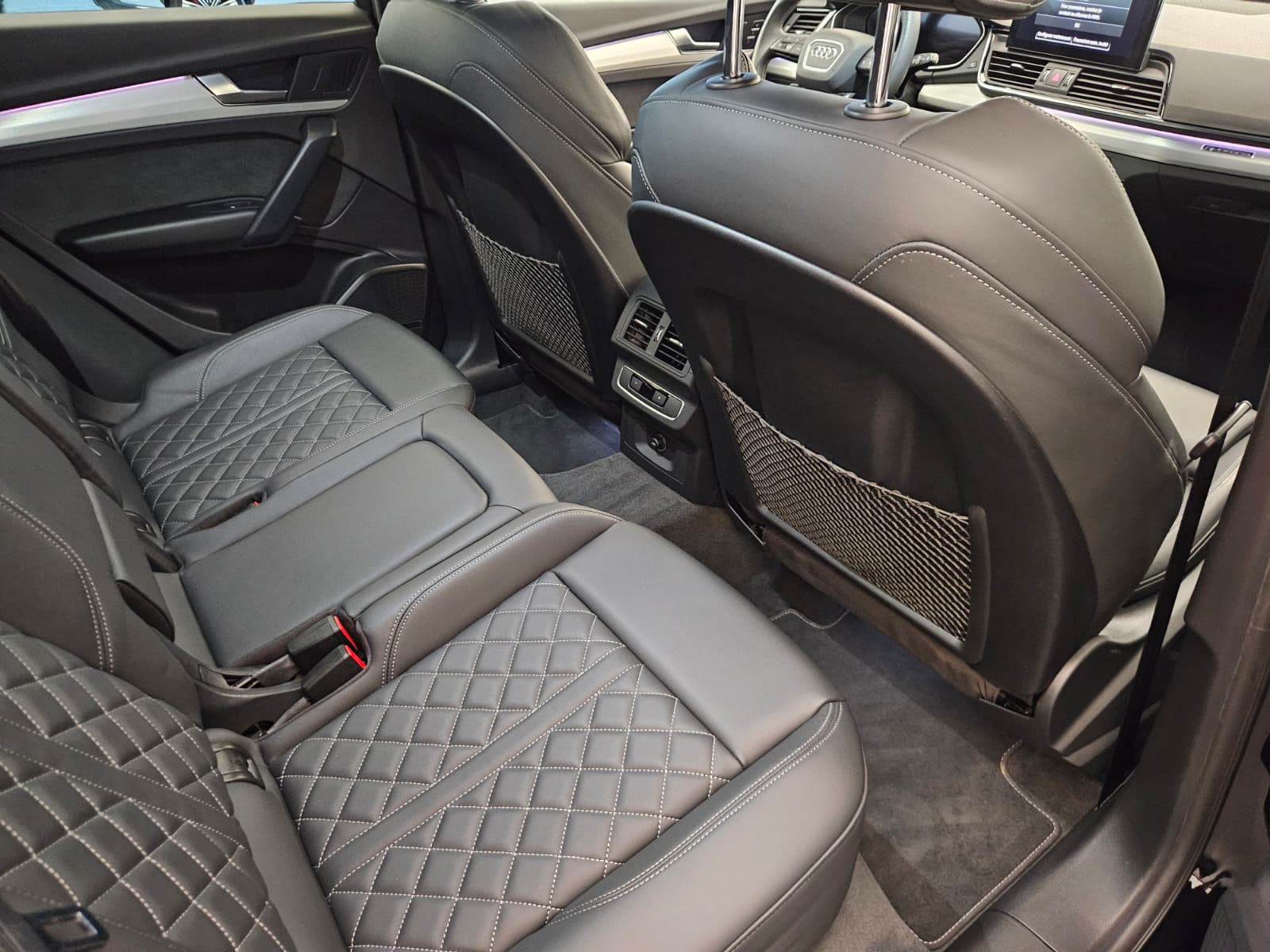AUDI Q5 Sportback 50 TFSI e PHEV Black Edition quattro S-tronic-image-13