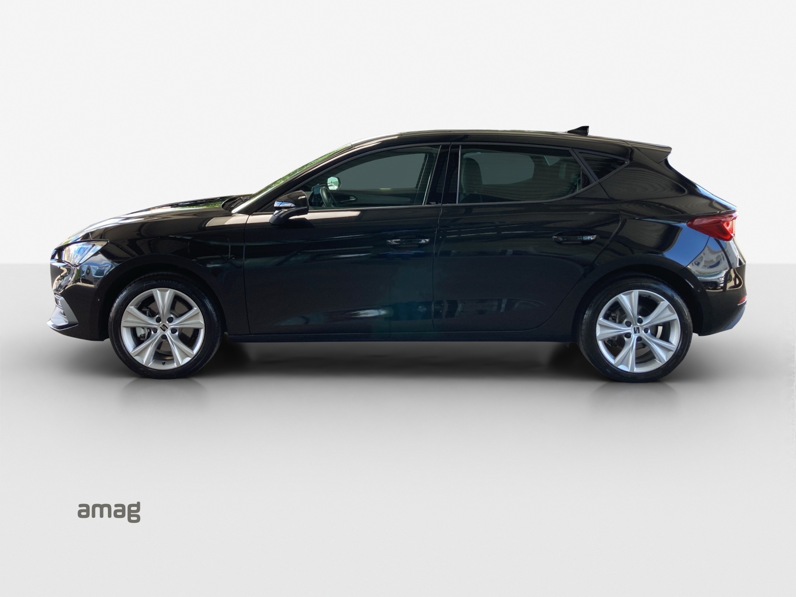 SEAT Leon 1.5 eHybrid pHEV DSG FR-image-1