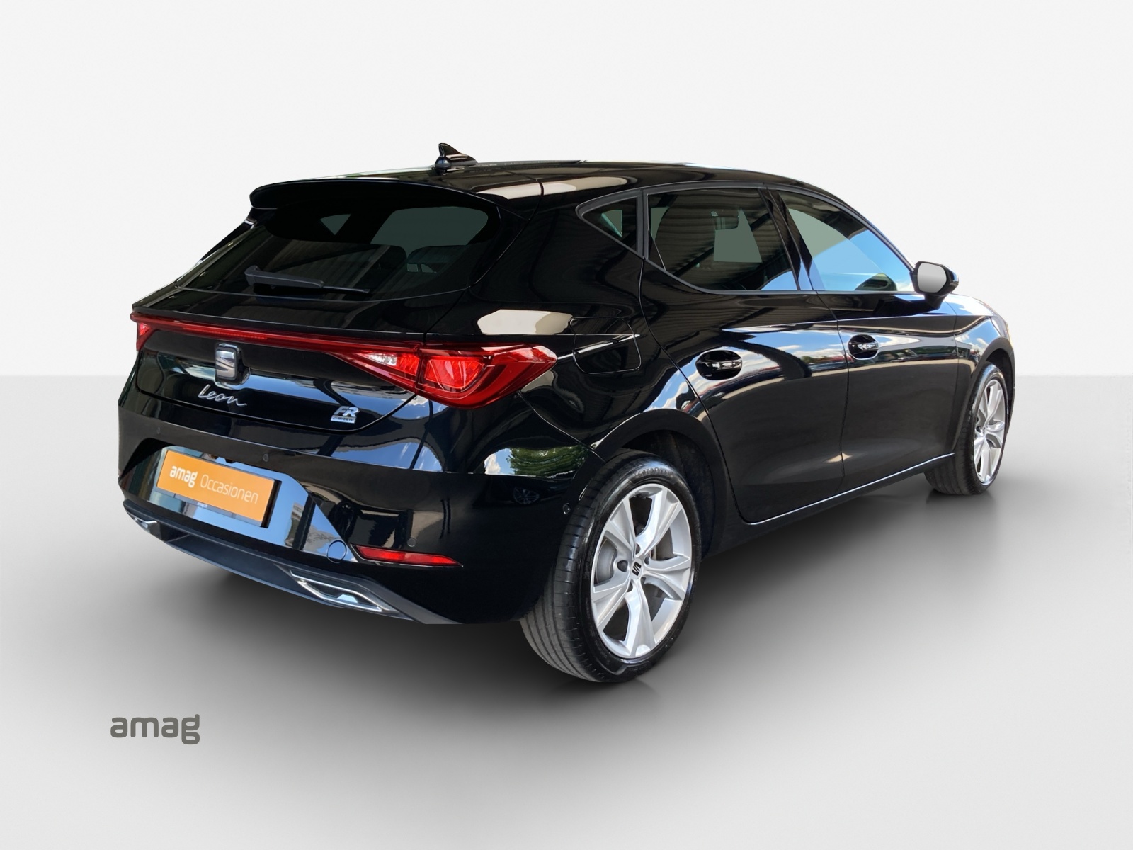 SEAT Leon 1.5 eHybrid pHEV DSG FR-image-5