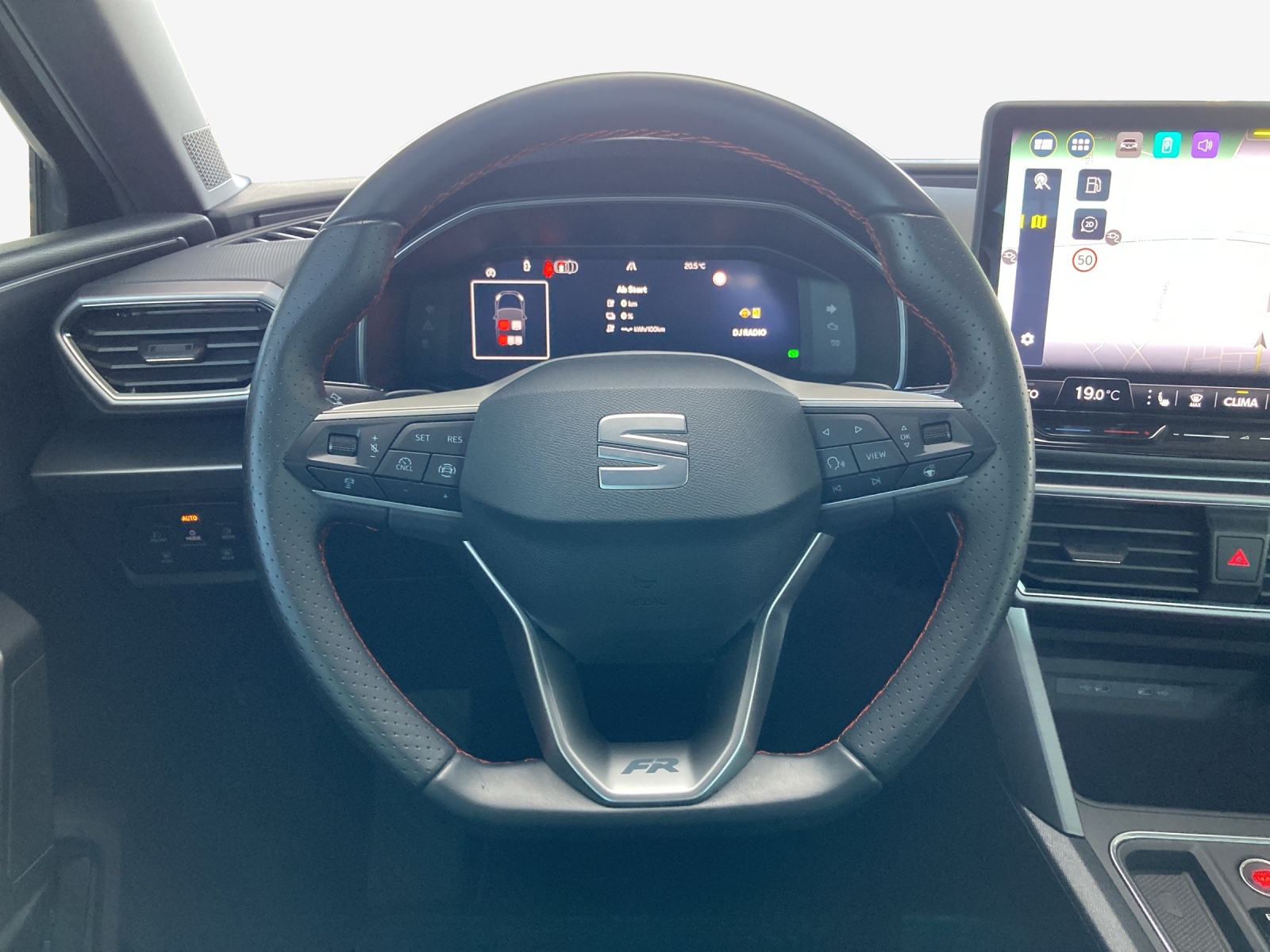 SEAT Leon 1.5 eHybrid pHEV DSG FR-image-10