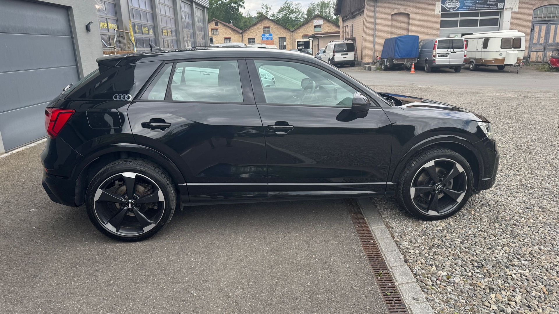 AUDI 2.0 TDI 190 quattro S-Tronic-image-1