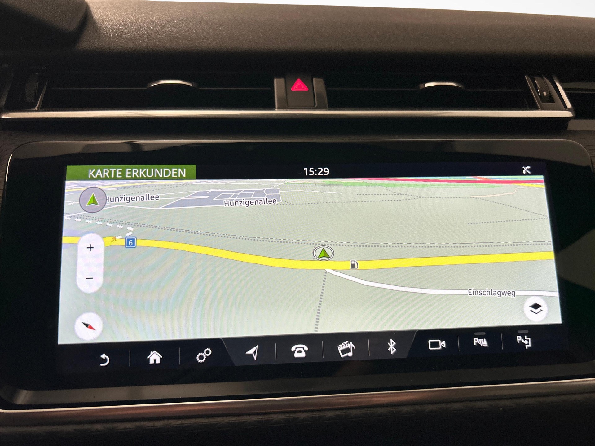 LAND ROVER Range Rover Velar 3.0 D 300 R-Dynamic S-image-7