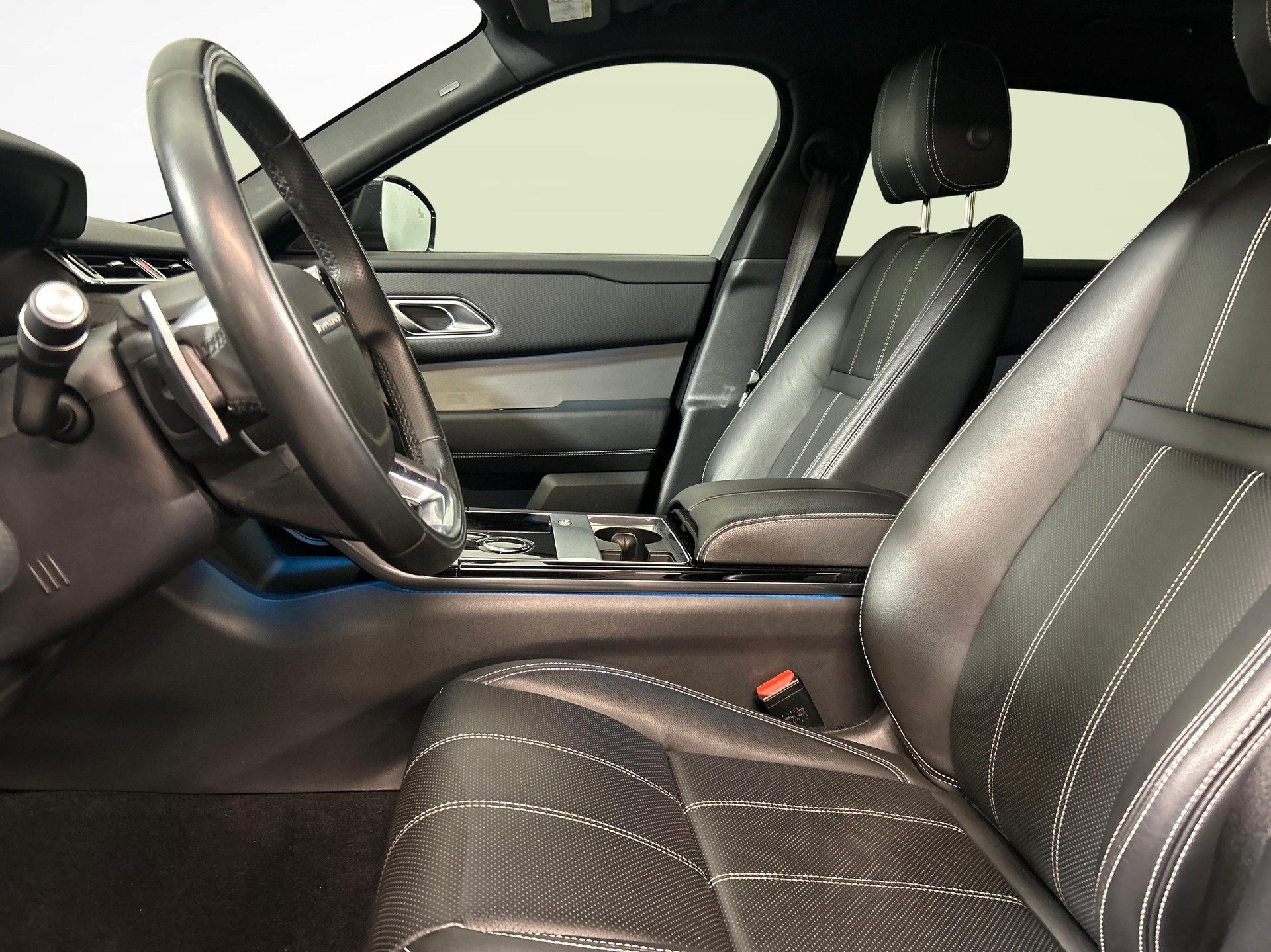LAND ROVER Range Rover Velar 3.0 D 300 R-Dynamic S-image-2