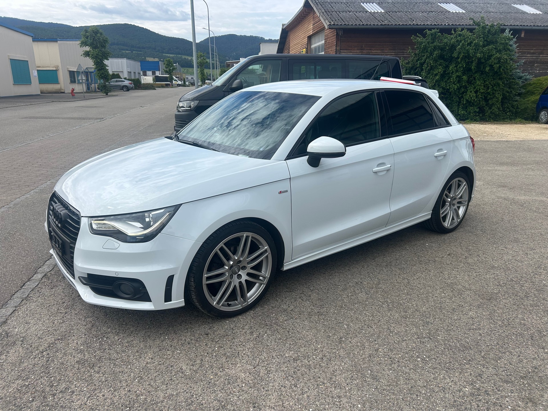 AUDI A1 Sportback Sport 1.4 TFSI Sline amb. S-tronic-image-1