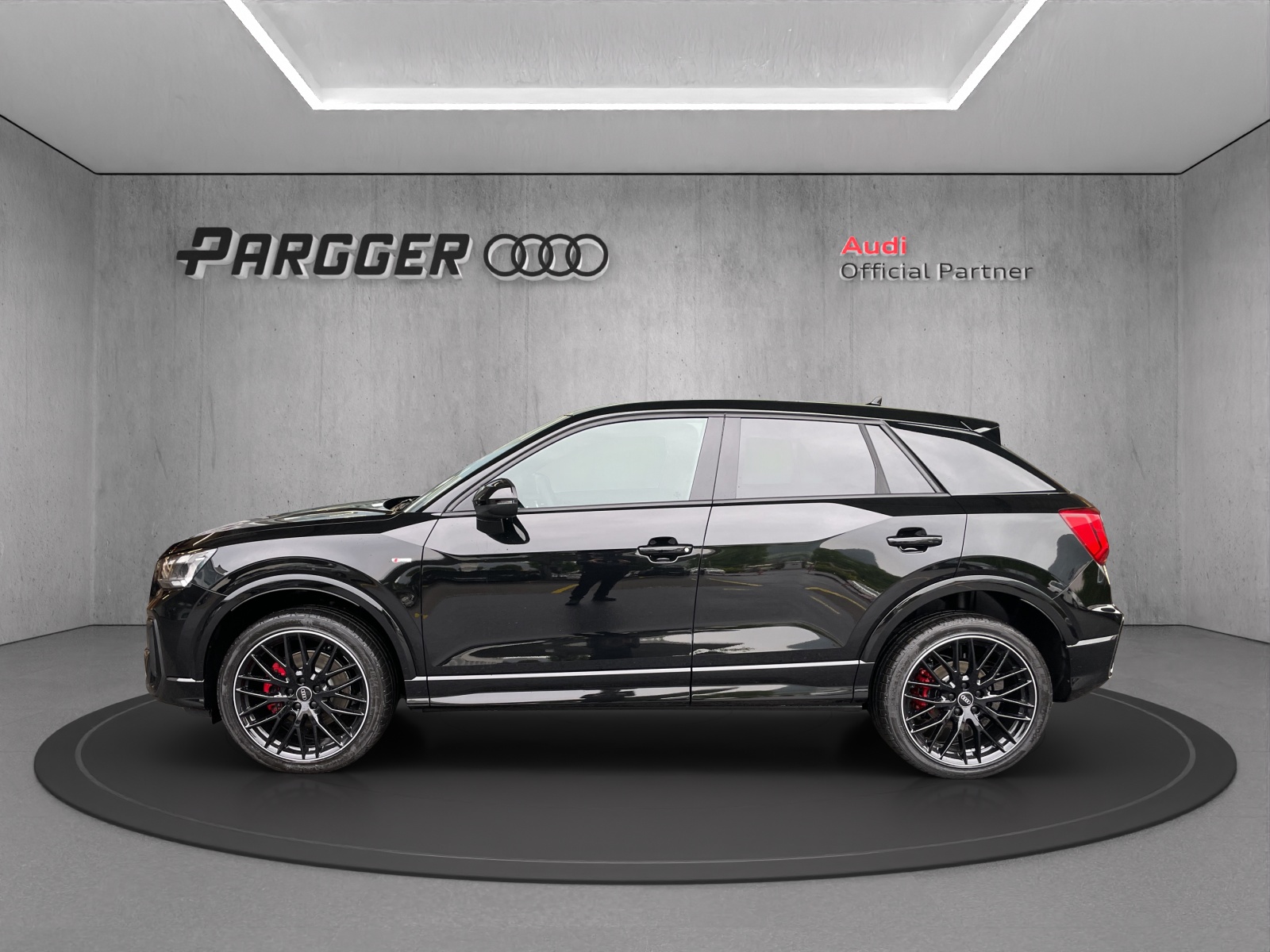 AUDI Q2 40 TFSI S line Attraction quattro S-tronic-image-2