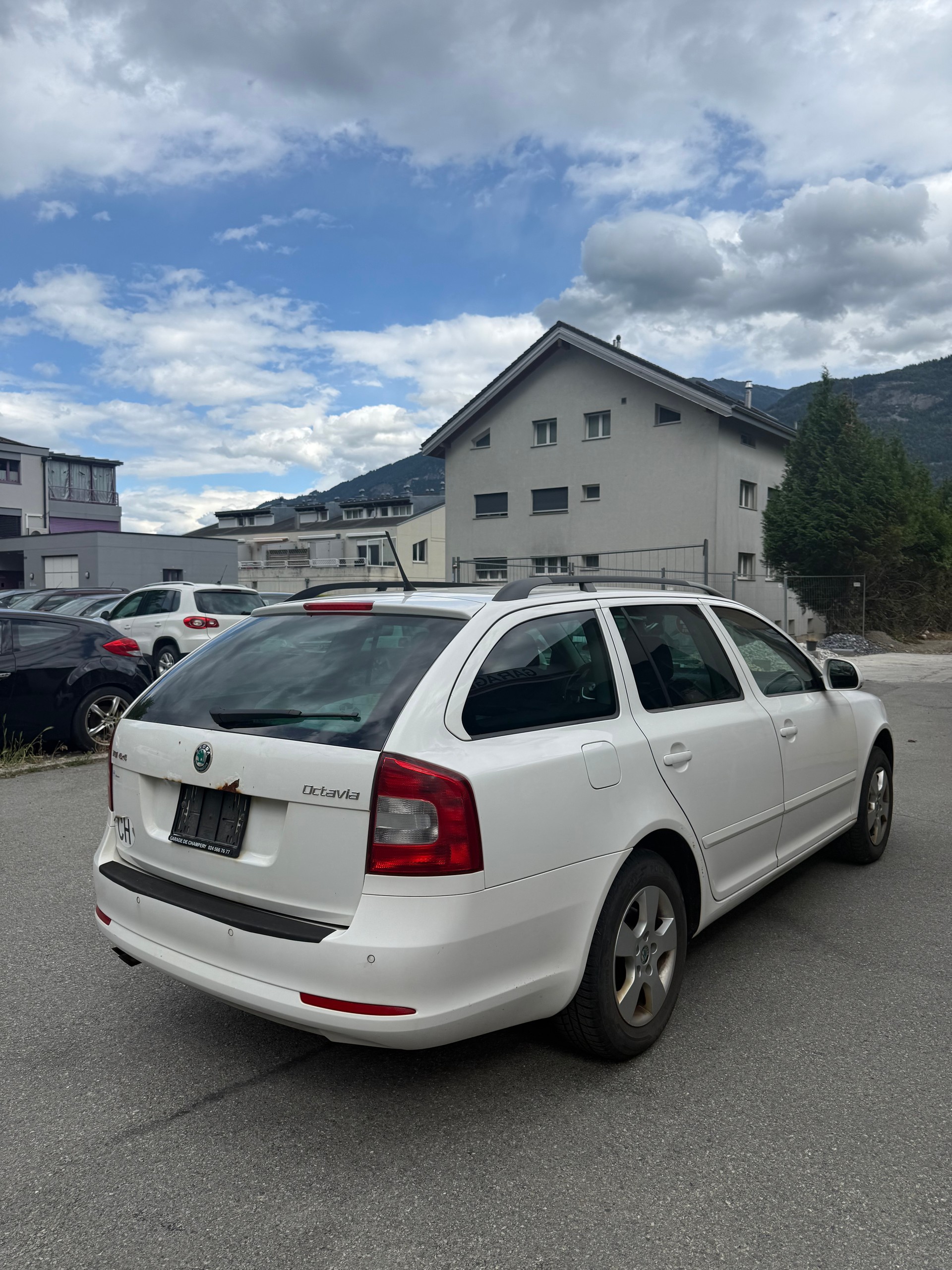 SKODA Octavia Combi 2.0 TDI Adventure 4x4 DSG-image-6