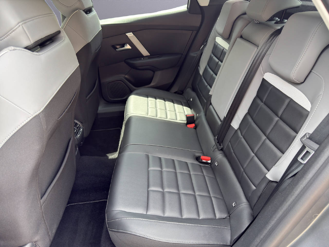 CITROEN C4 1.2 Hybrid Max-image-9