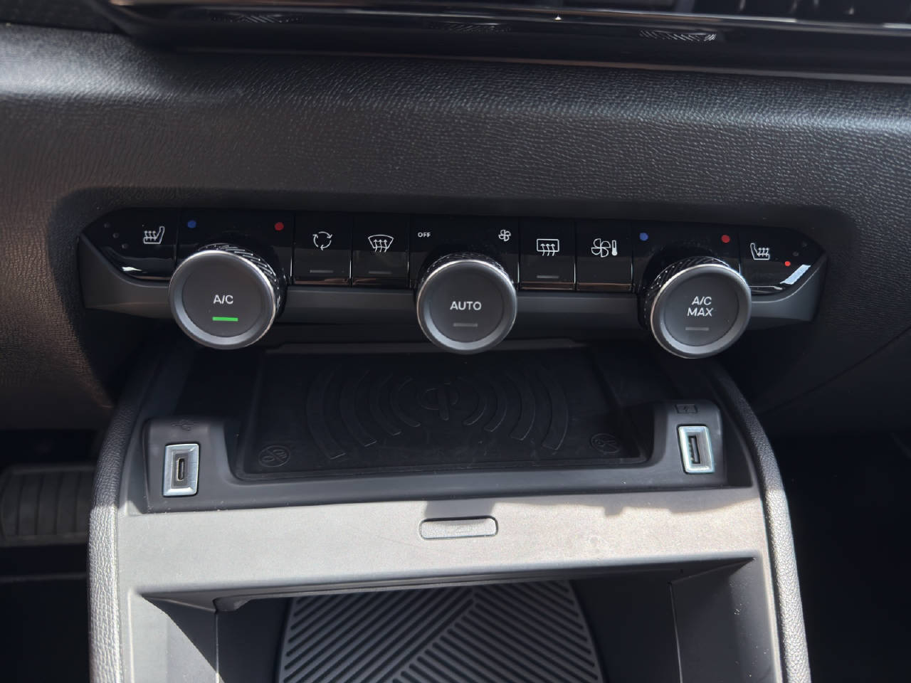 CITROEN C4 1.2 Hybrid Max-image-14