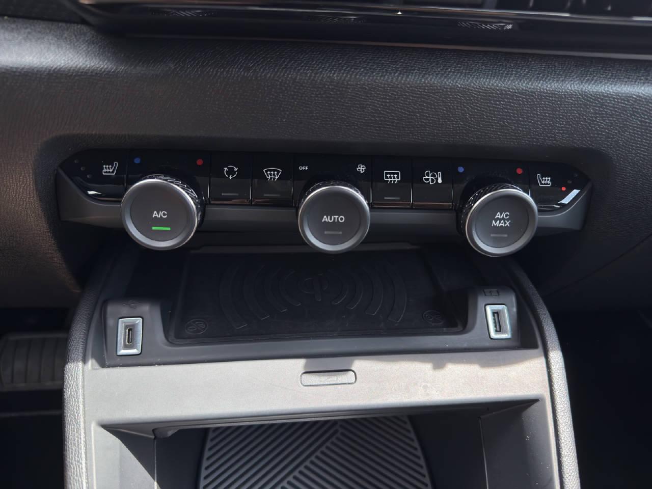 CITROEN C4 1.2 Hybrid Max-image-14