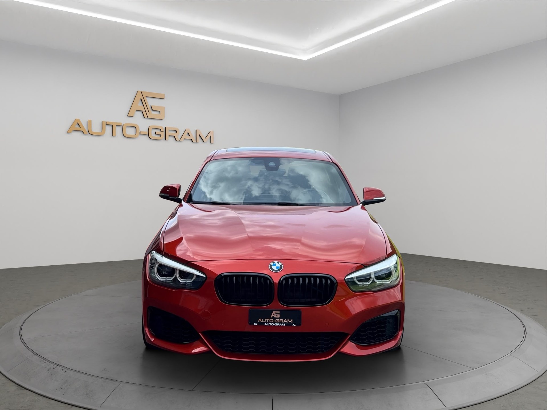 BMW M140i xDrive Steptronic-image-2