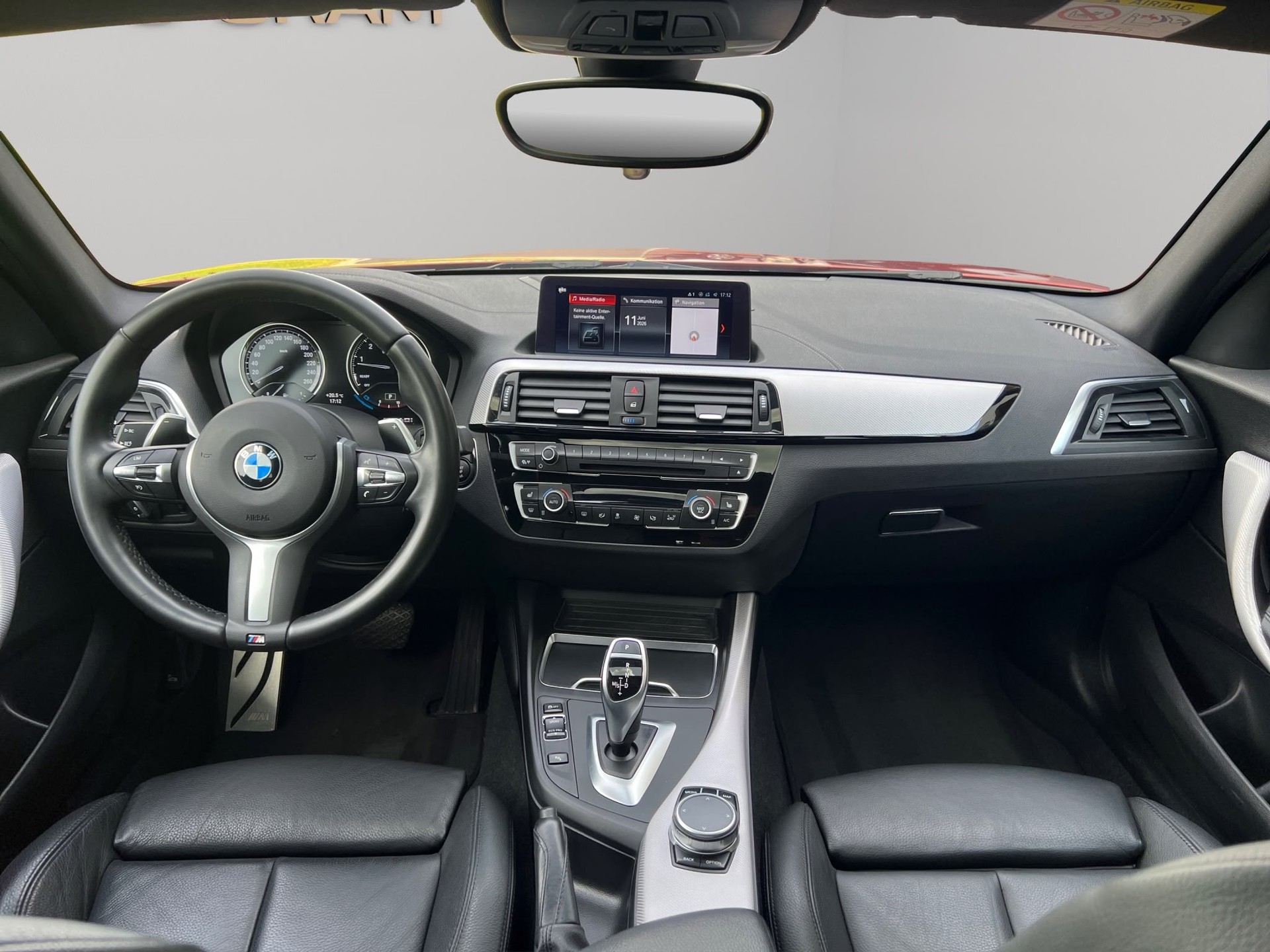 BMW M140i xDrive Steptronic-image-13