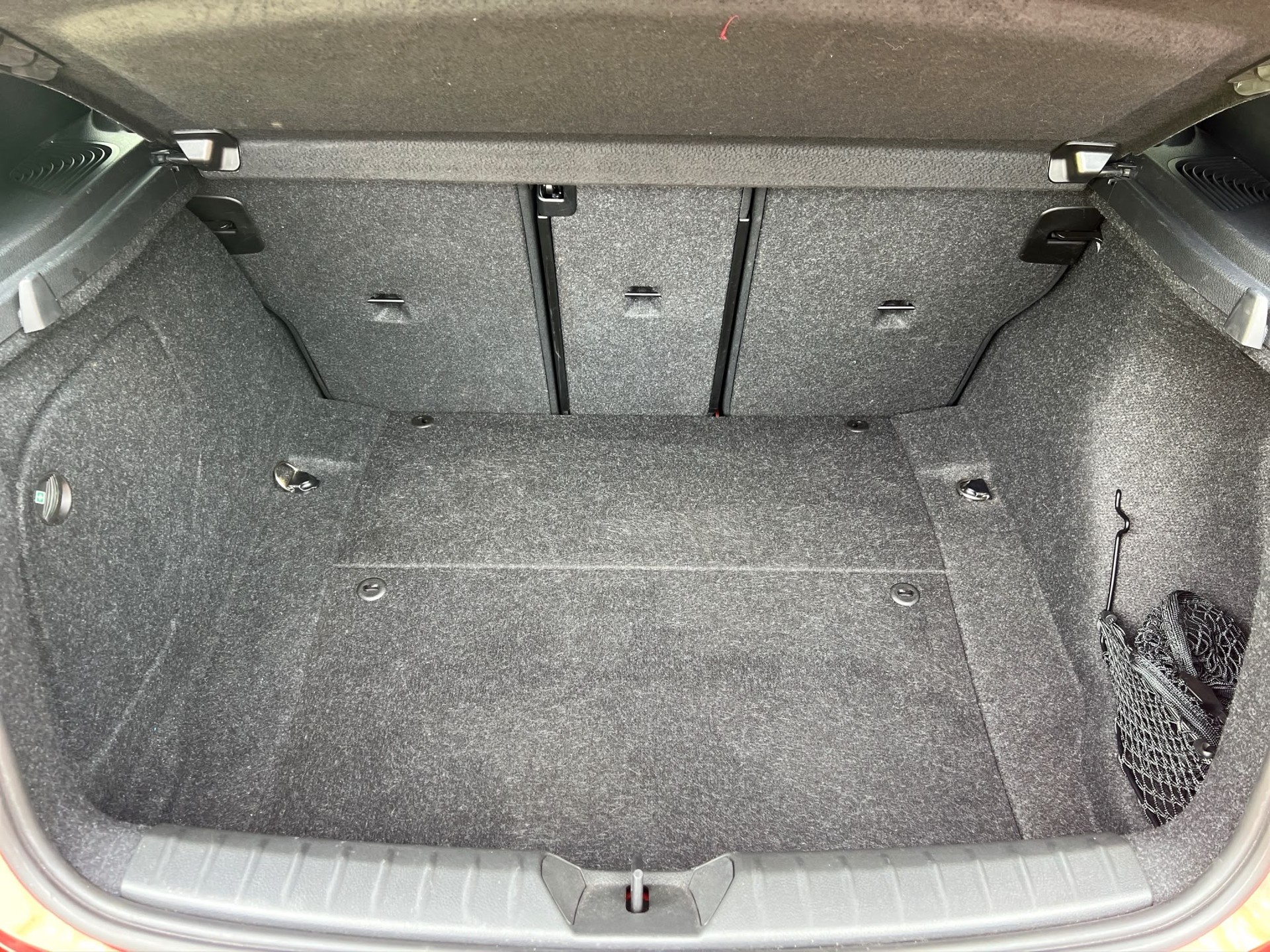 BMW M140i xDrive Steptronic-image-25