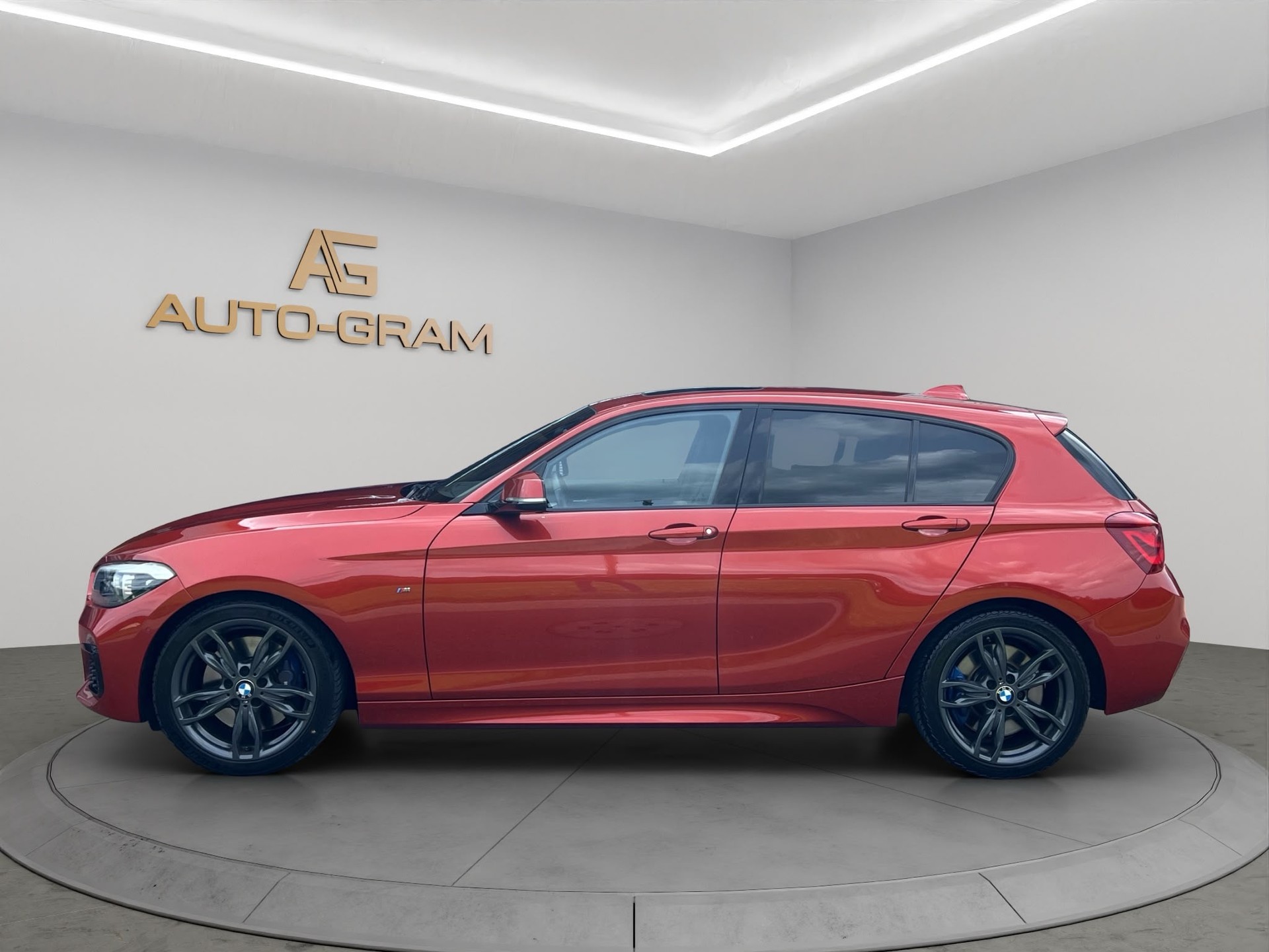 BMW M140i xDrive Steptronic-image-1