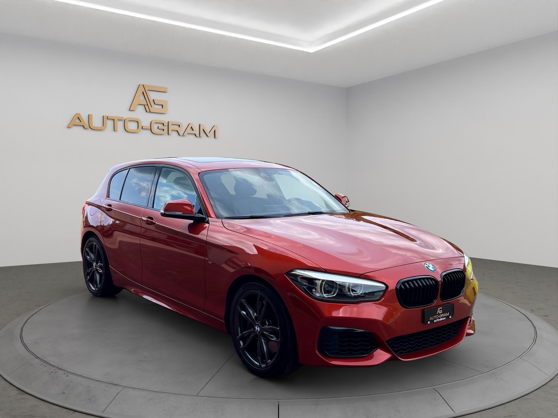 BMW M140i xDrive Steptronic-image-6