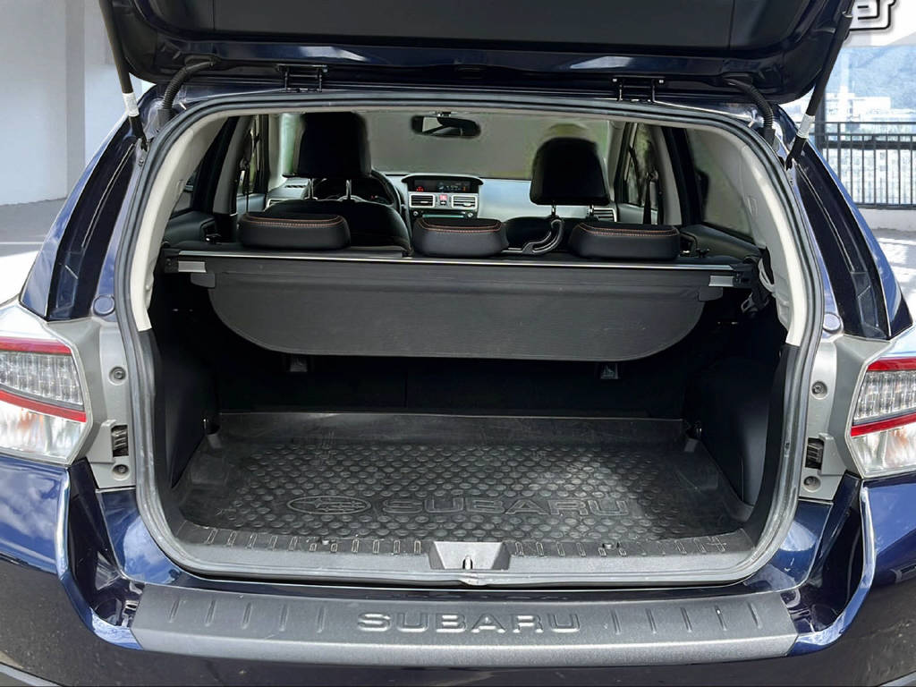 SUBARU XV 2.0i Swiss Three-image-20