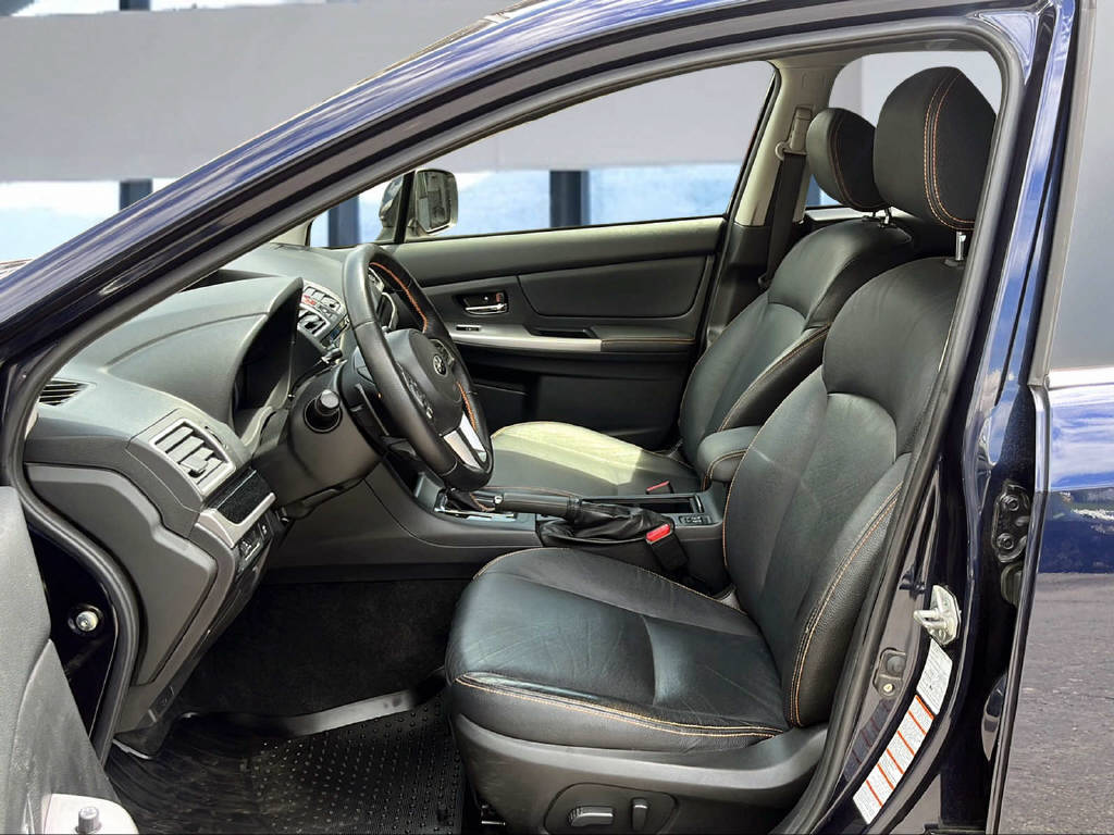 SUBARU XV 2.0i Swiss Three-image-16