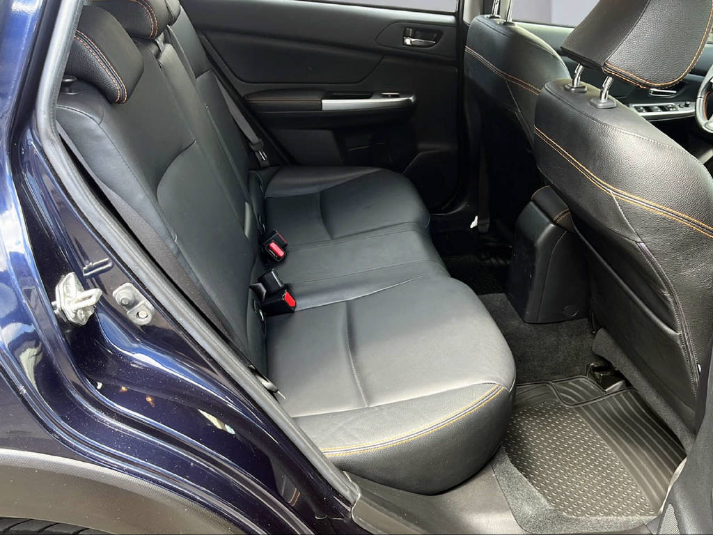 SUBARU XV 2.0i Swiss Three-image-18