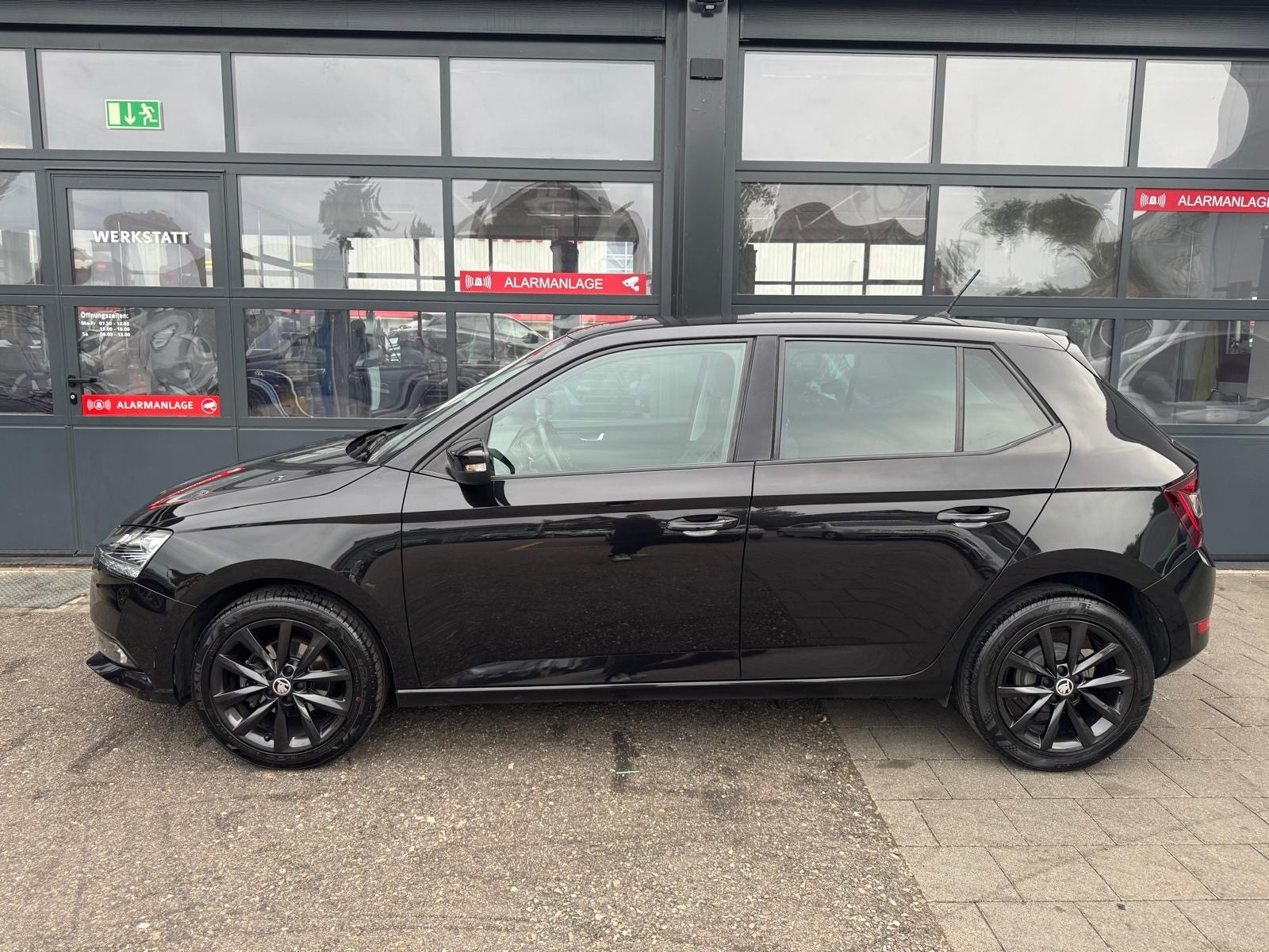 SKODA Fabia 1.0 TSI Ambition-image-2